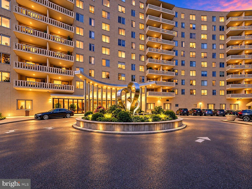 Photo of 191 Presidential Boulevard #R-605, BALA CYNWYD, PA 19004 (MLS # PAMC2198396)