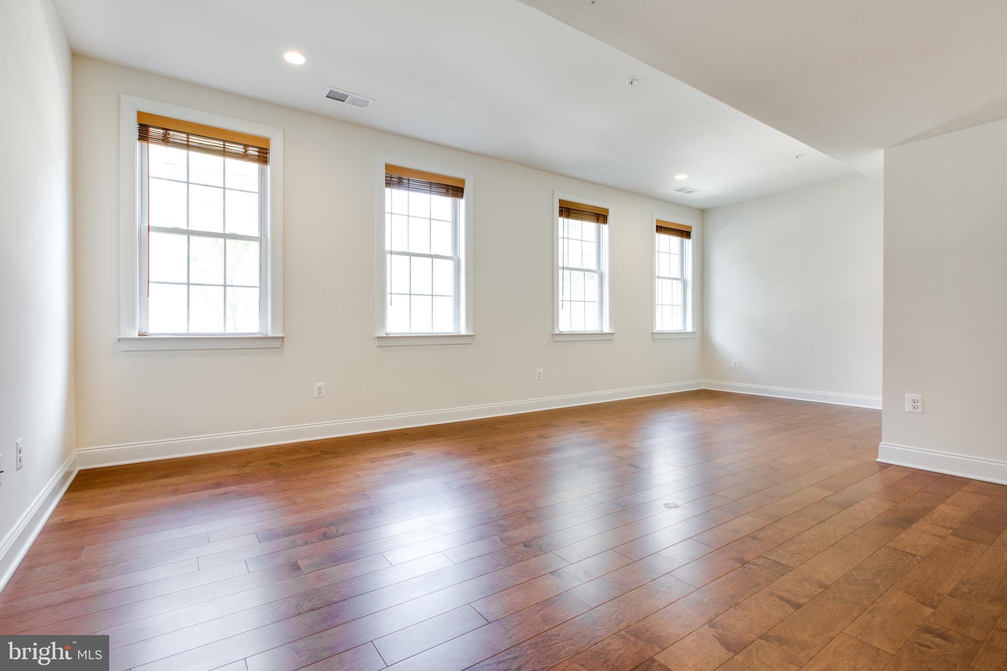 THE ENCLAVE AT ARUNDEL PRESERVE - Residential Lease