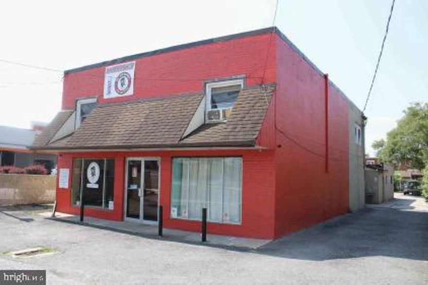 This exceptional mixed-use investment property presents a rare opportunity for investors seeking both stable commercial and residential income streams. Ideally located in a vibrant, high-traffic area, the property boasts two well-established commercial units and five residential units, making it an outstanding addition to any investment portfolio.

With its prime location, reliable tenants, and diverse income sources, this property is a must-see for investors looking for long-term growth and consistent returns. Don’t miss out on this opportunity to secure a valuable asset!