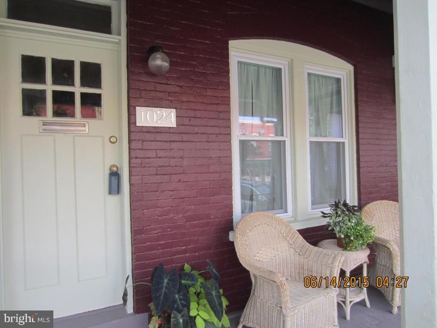 Beautifully renovated 4BR, 2 bath row home in Manheim Township School District with easy access to Rt 30 and nearby shopping centers. On a low-traffic block with pull-in parking out front, walking distance to downtown city attractions & Amtrak. Complete w/original hdwd floors, security system, private courtyard, carpeted laundry room. Priced to sell quickly; and bring offers. Fully furnished w/appropriate offer. Great starter home/rental income.