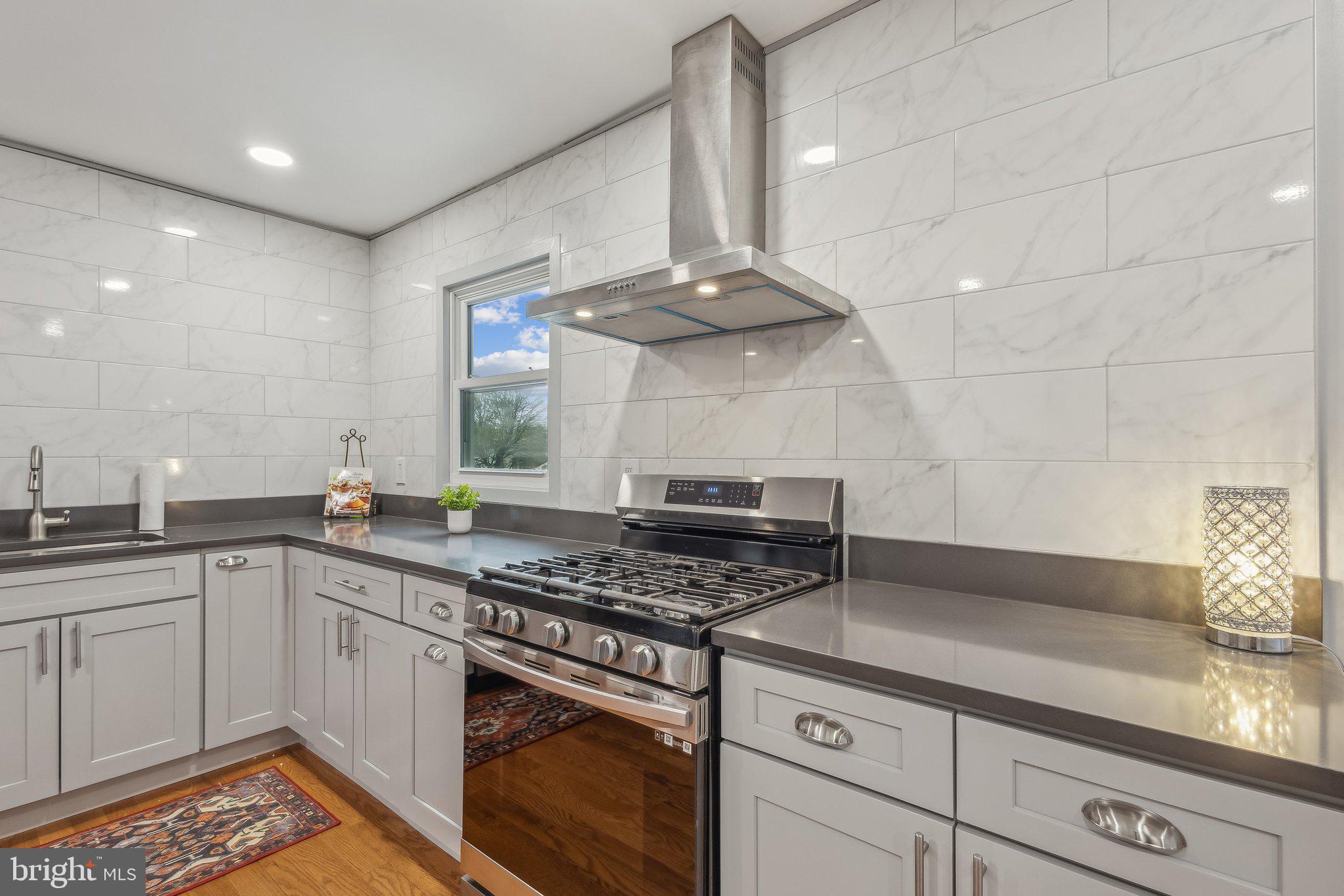 DALE CITY - Residential