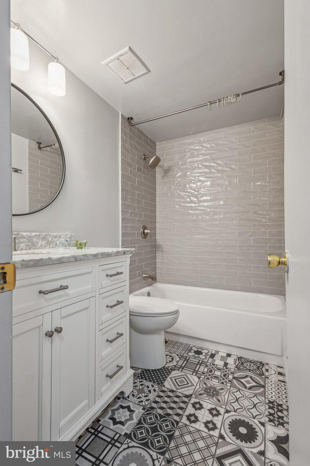 DALE CITY - Residential