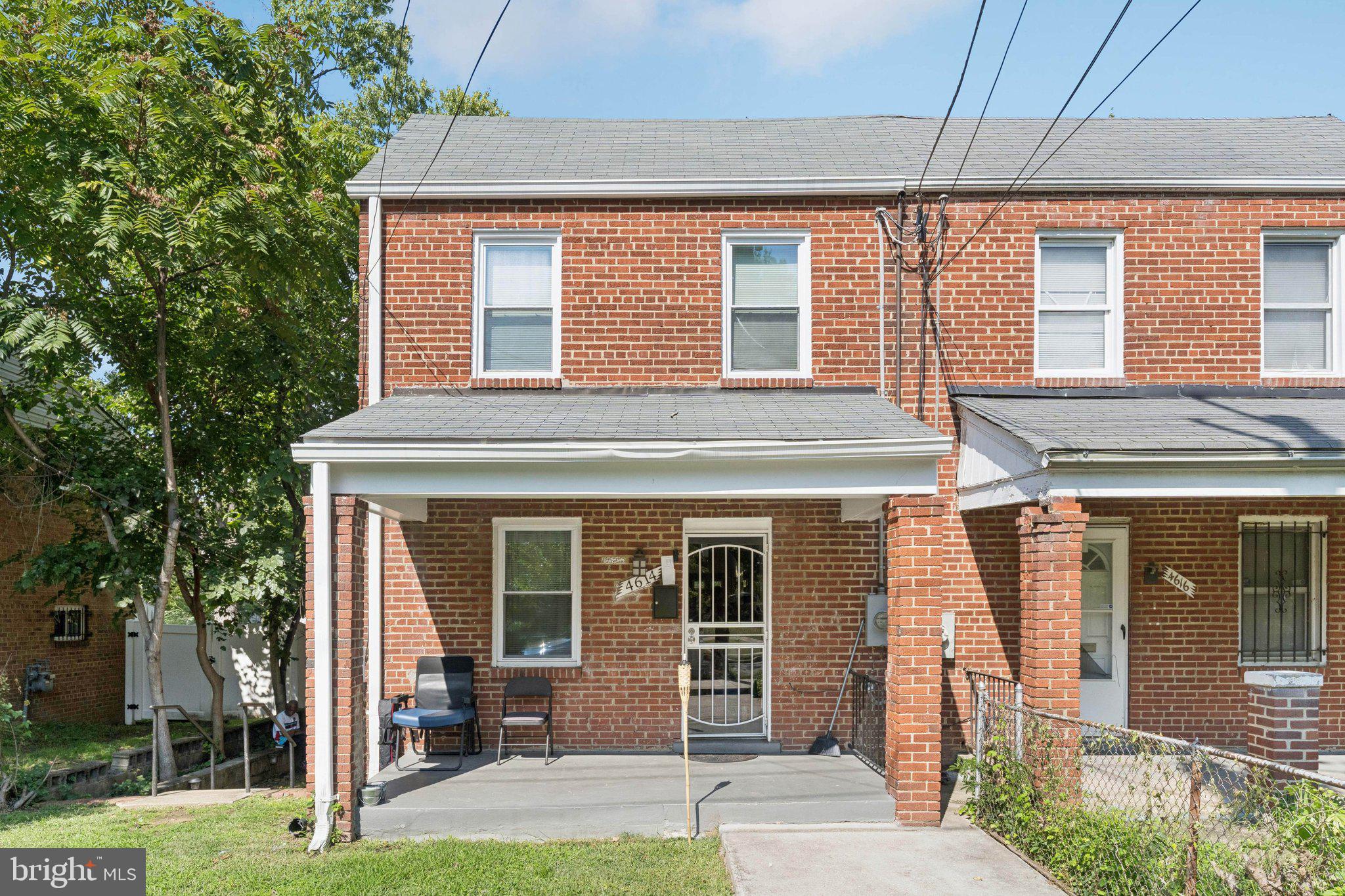 4614 BROOKS STREET NE