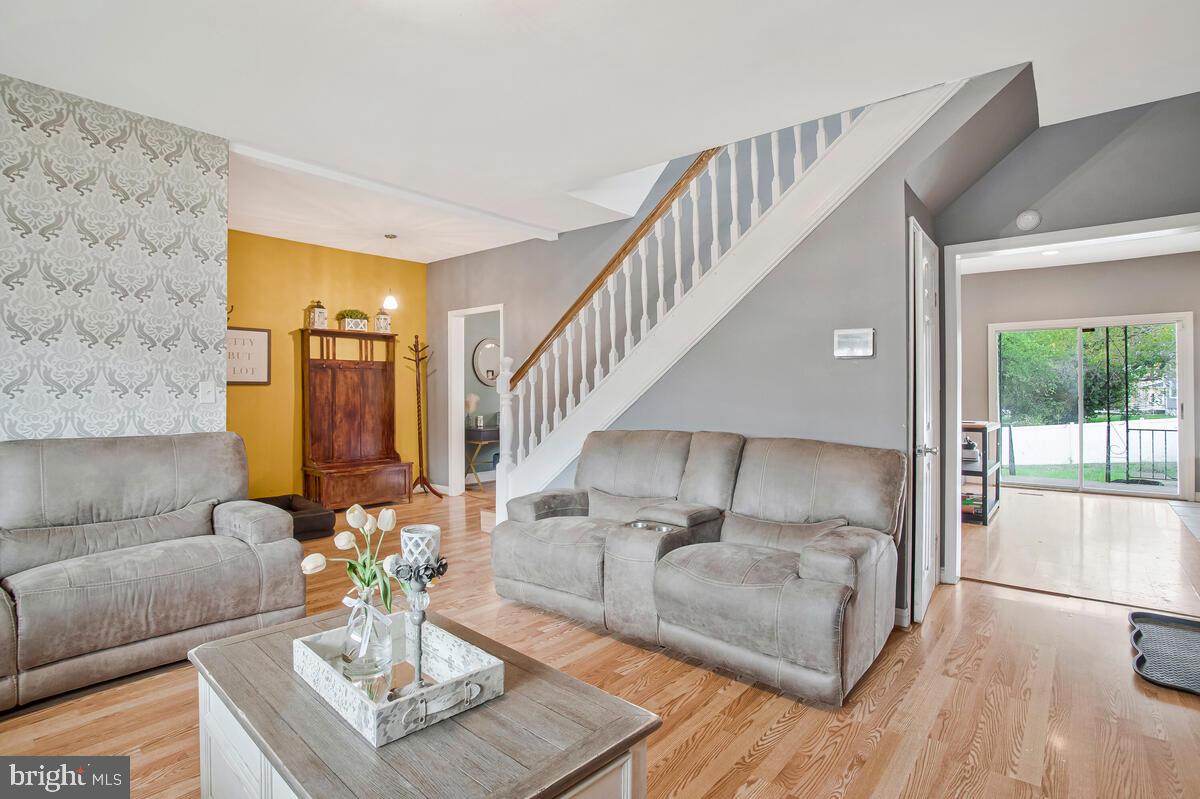 GARDENVILLE - Residential