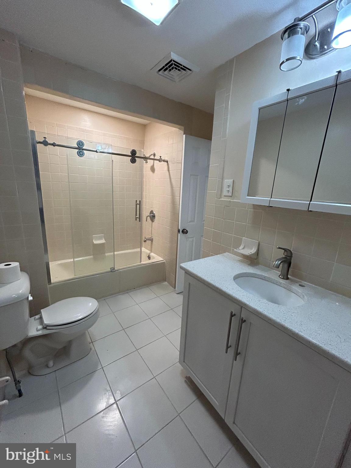 PHILADELPHIA - Residential