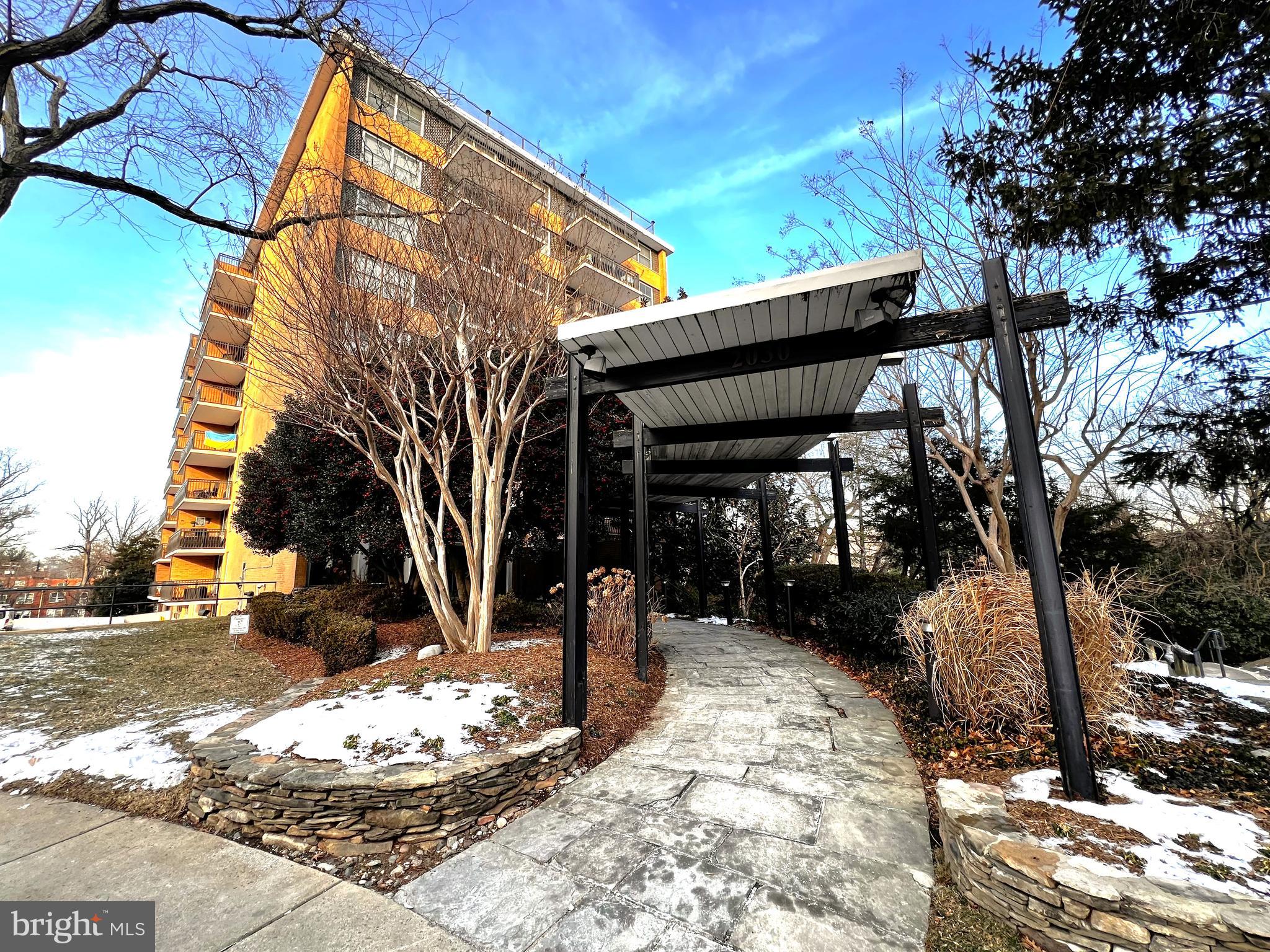 2030 N ADAMS STREET 902