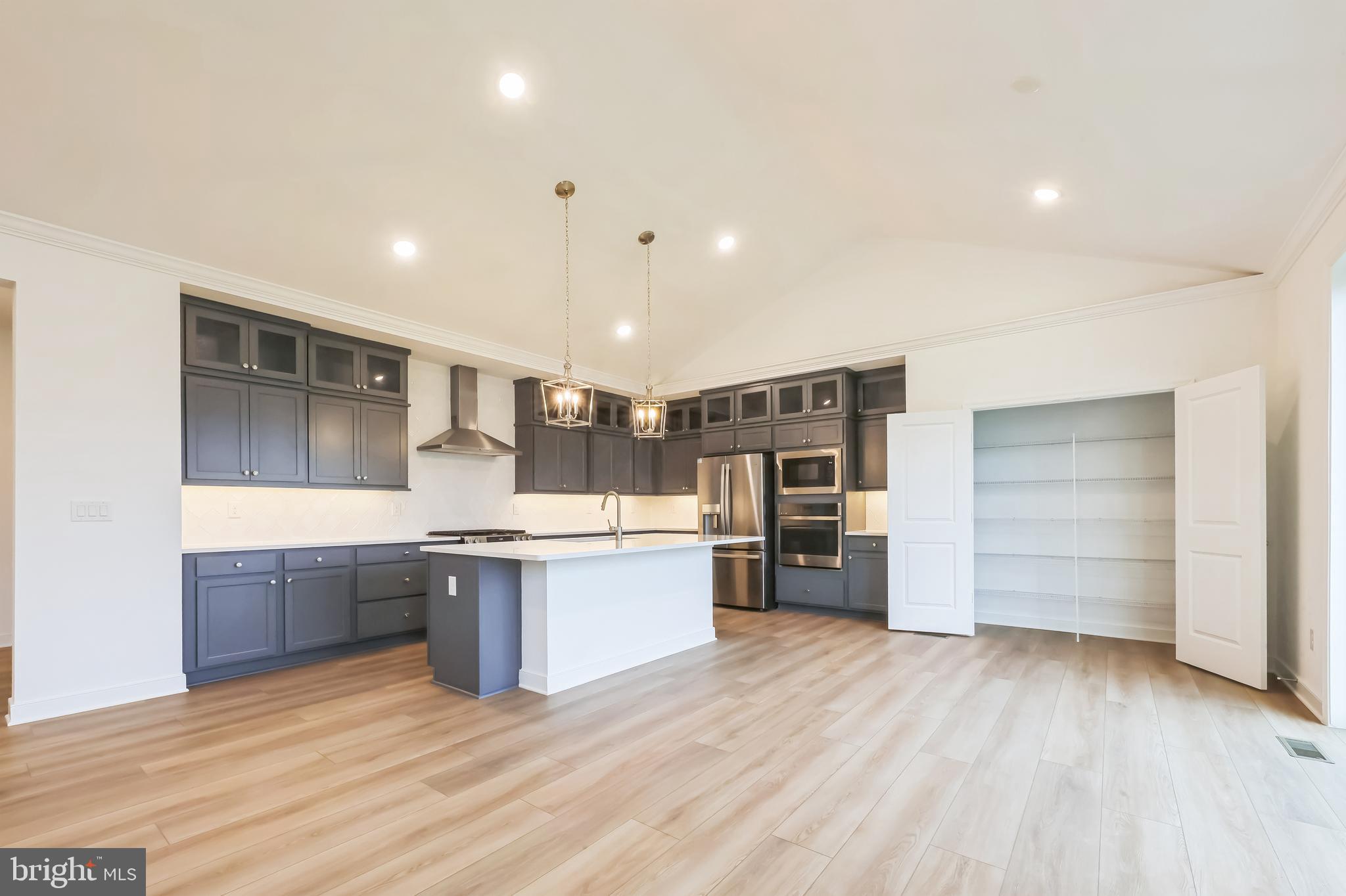 FOUR SEASONS AT HATTERAS HILLS - Residential