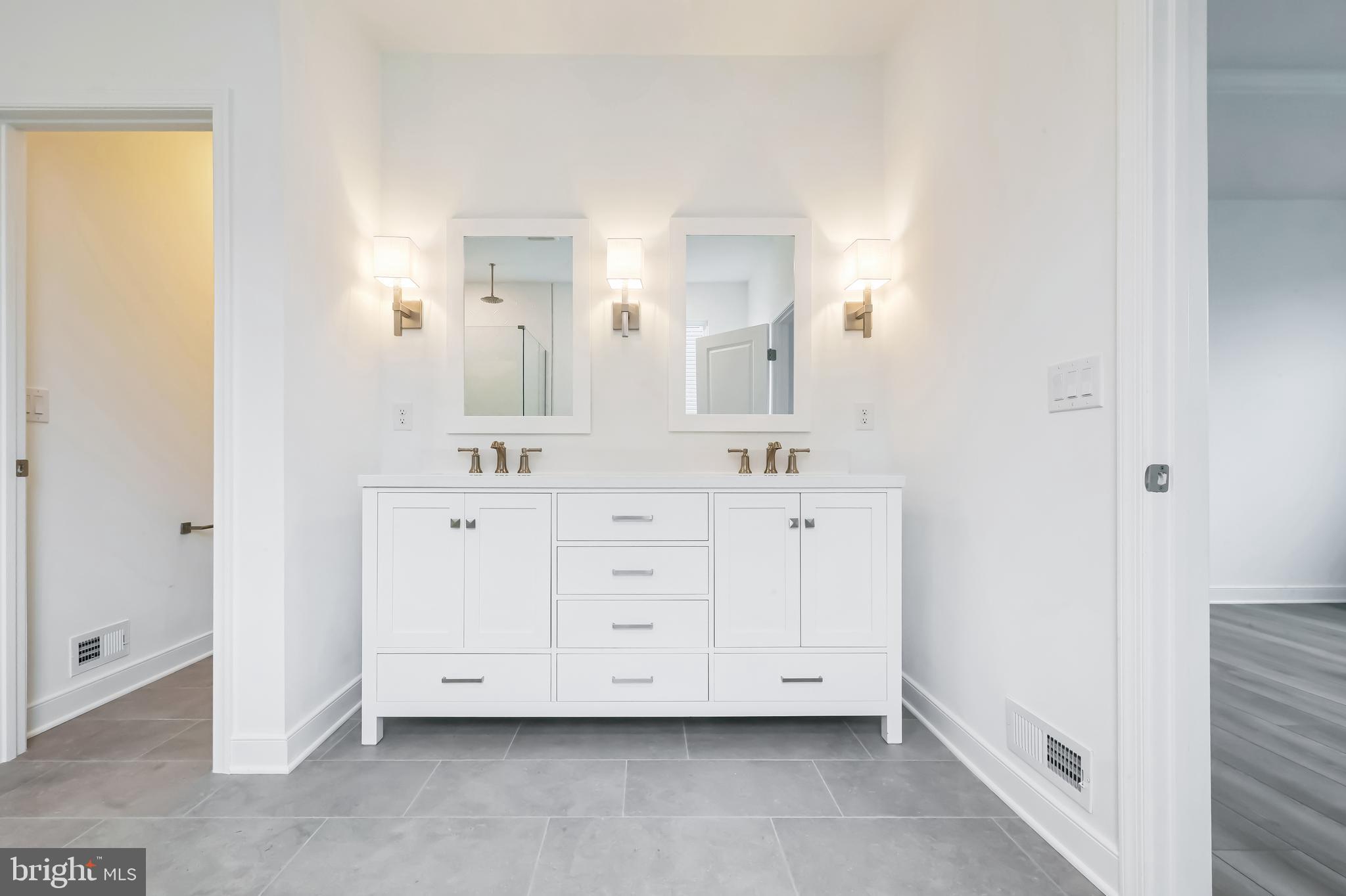 FOUR SEASONS AT HATTERAS HILLS - Residential