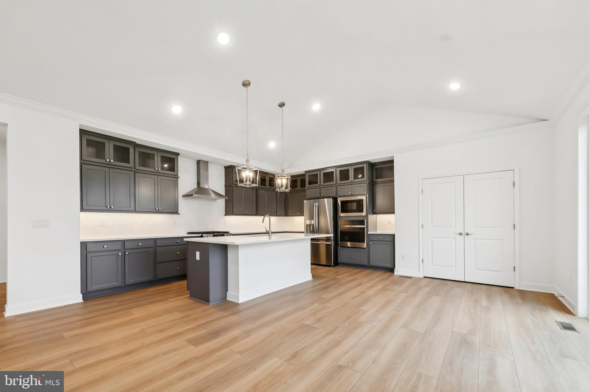 FOUR SEASONS AT HATTERAS HILLS - Residential