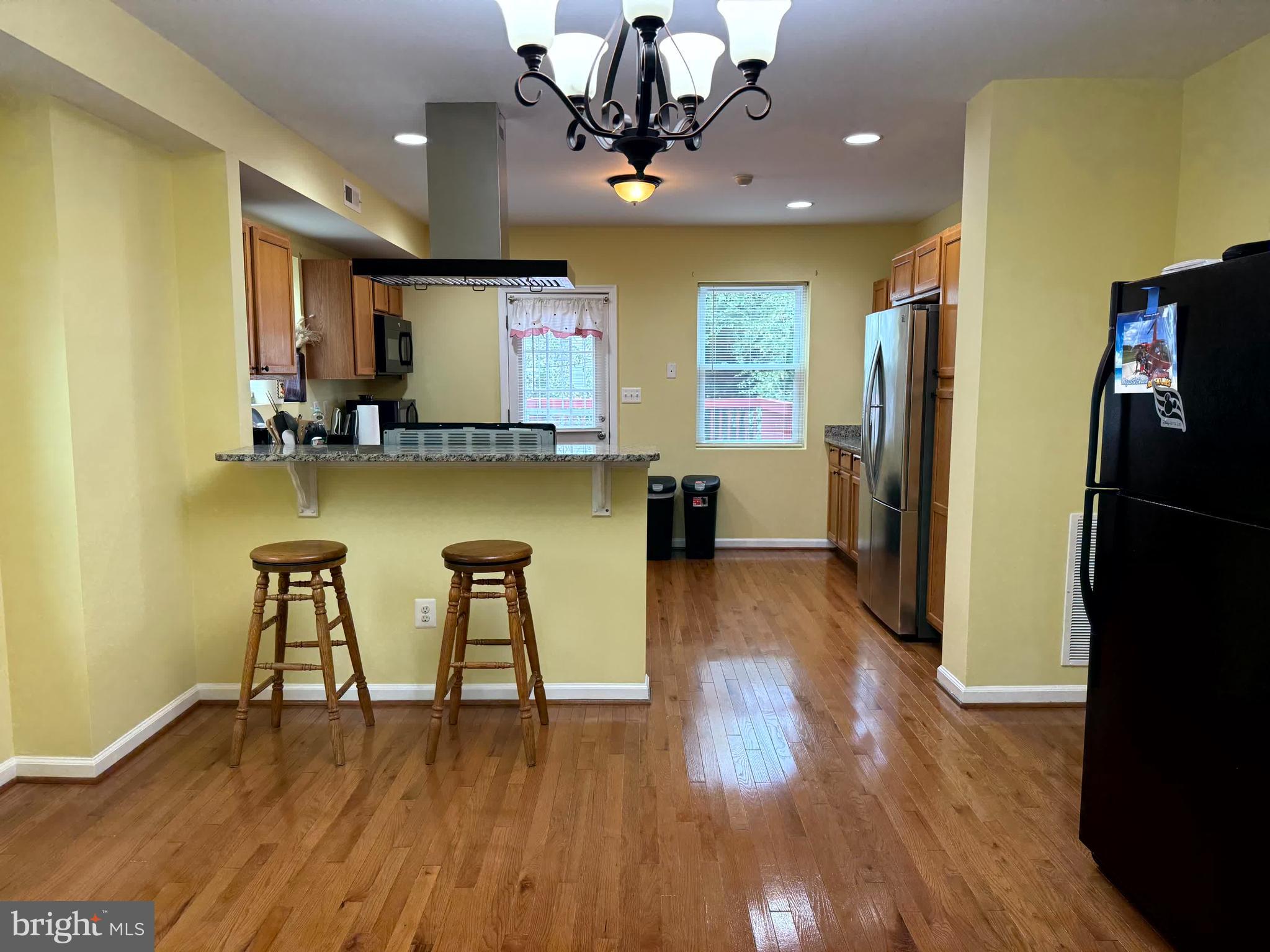 HAMILTON HILLS - Residential