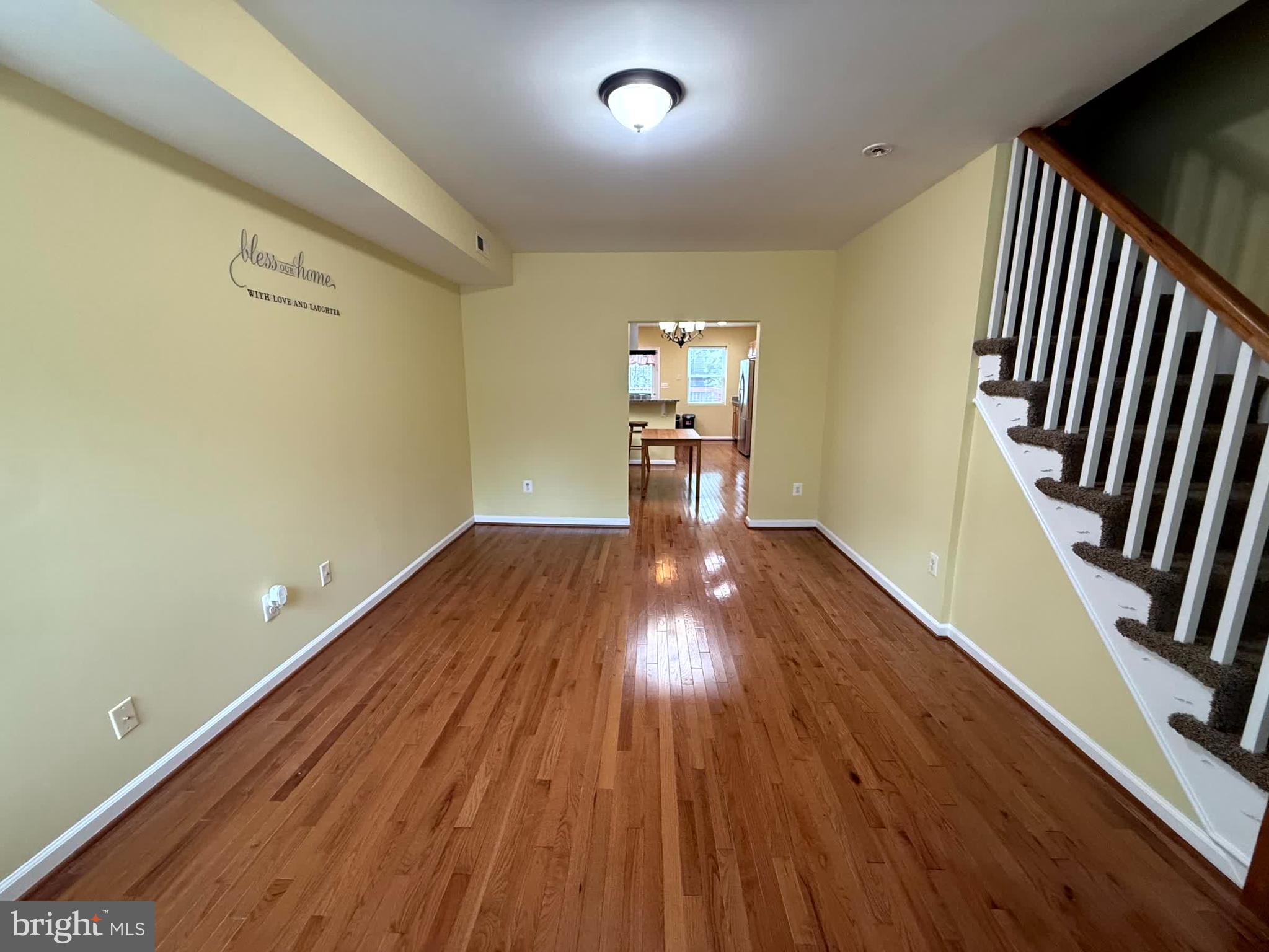 HAMILTON HILLS - Residential