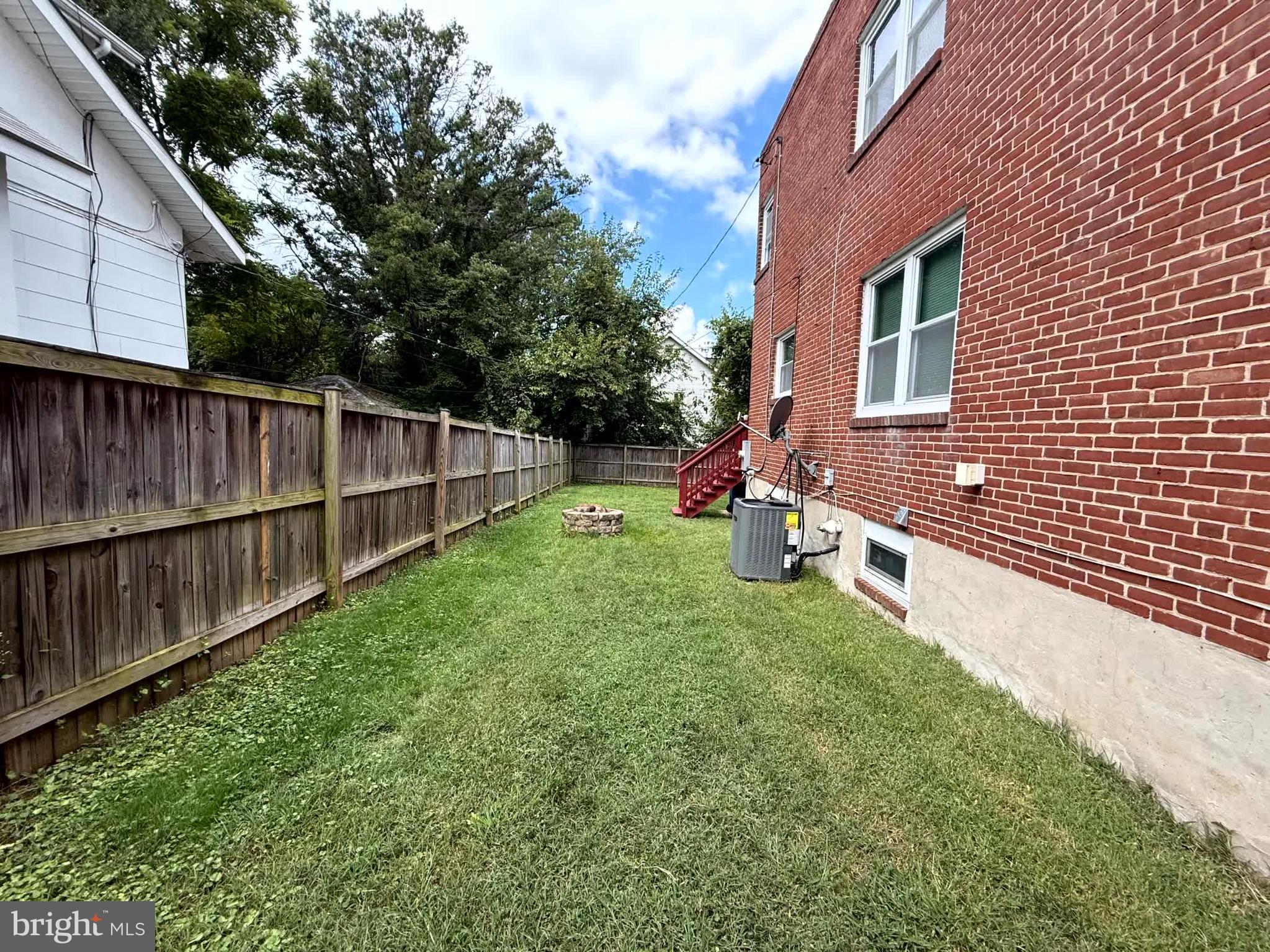HAMILTON HILLS - Residential