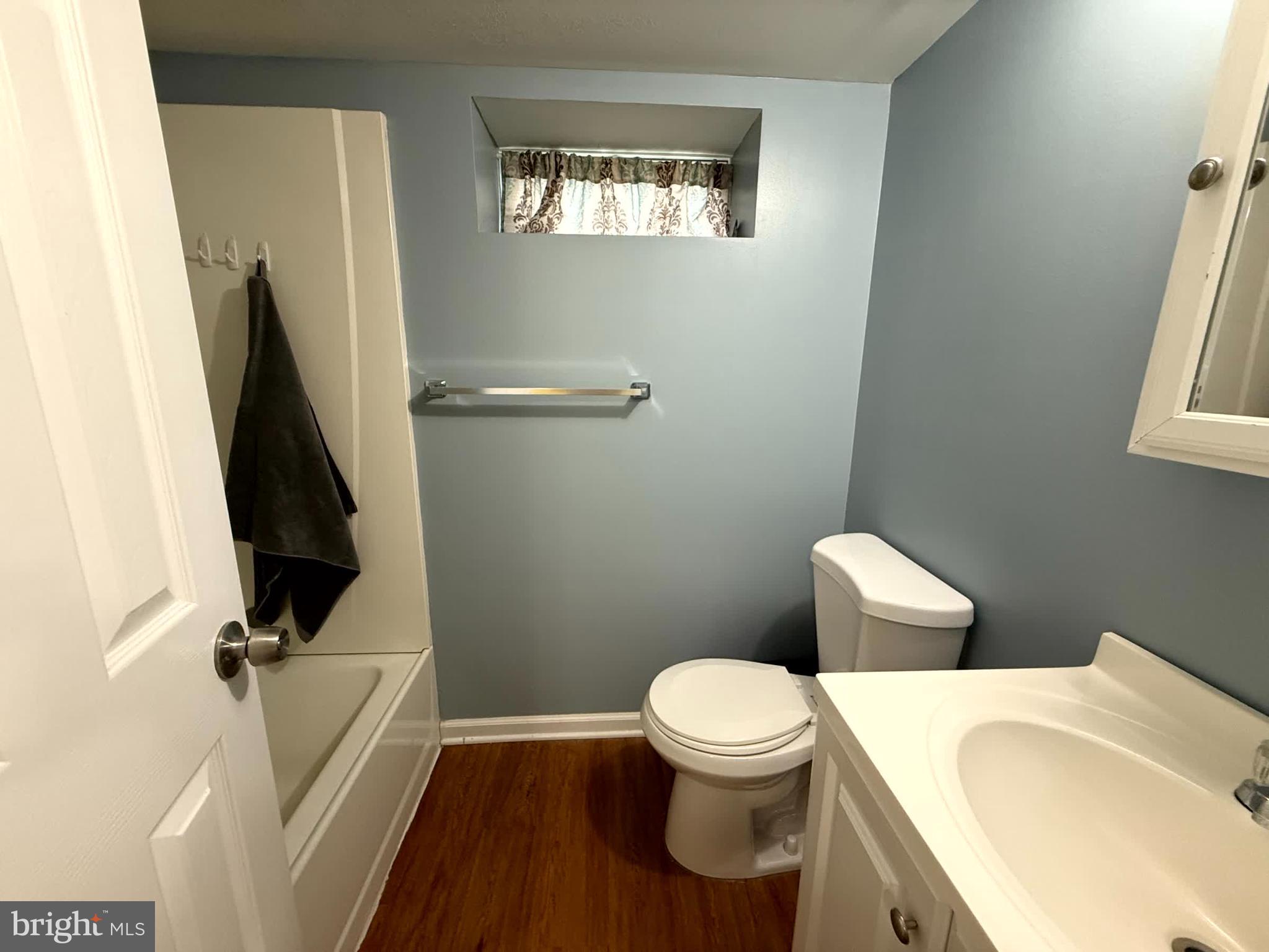 HAMILTON HILLS - Residential
