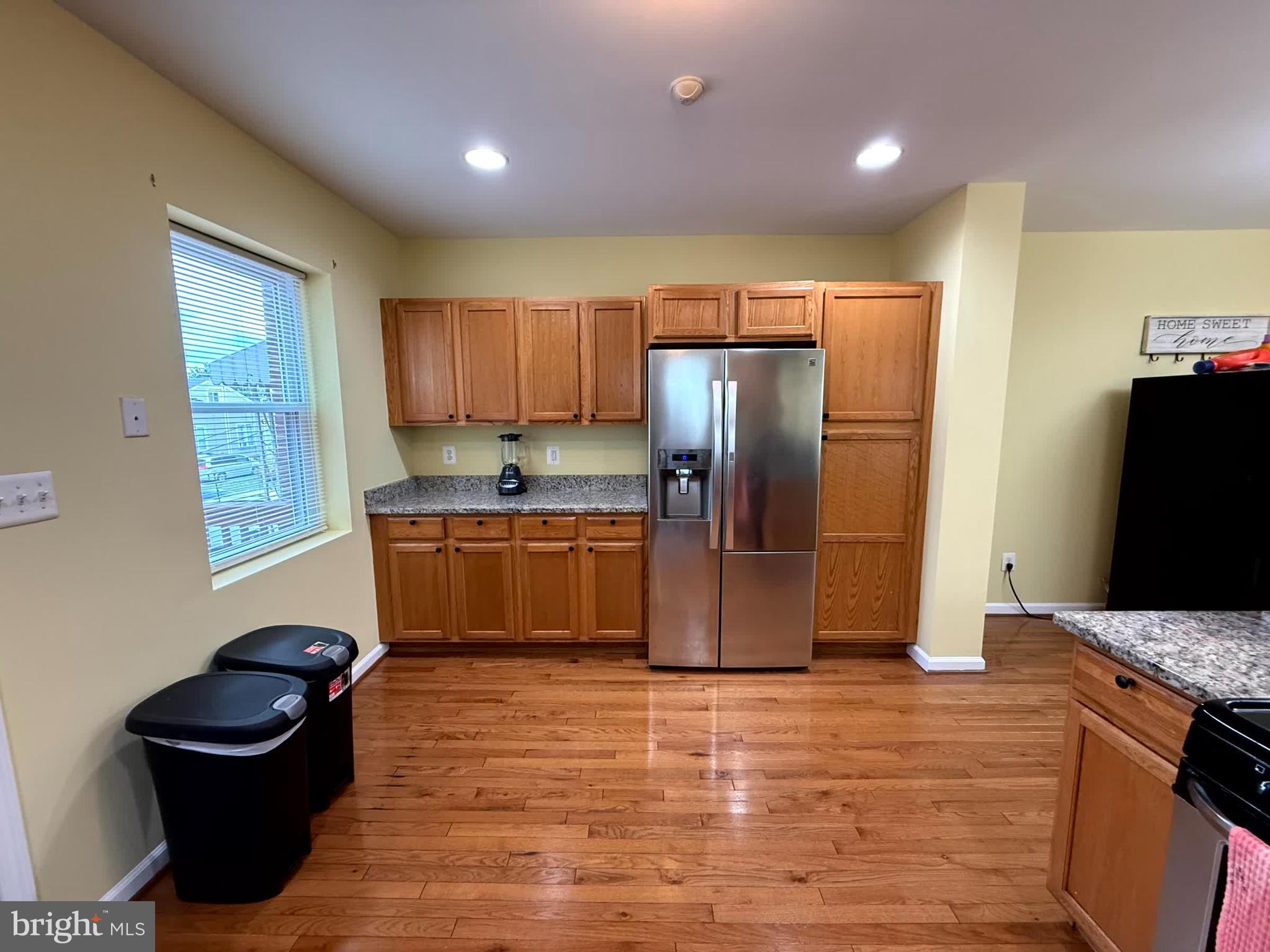 HAMILTON HILLS - Residential