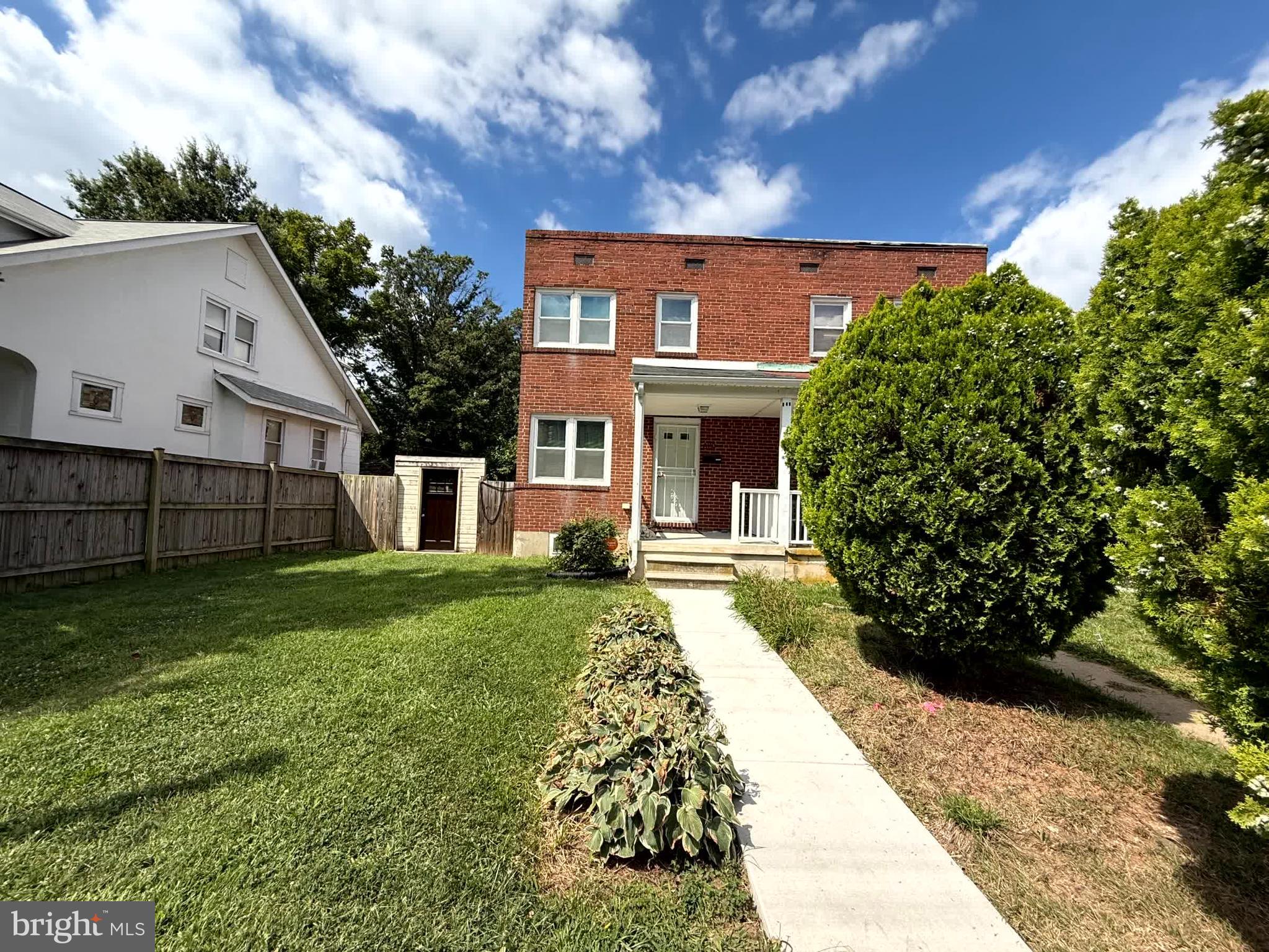 HAMILTON HILLS - Residential