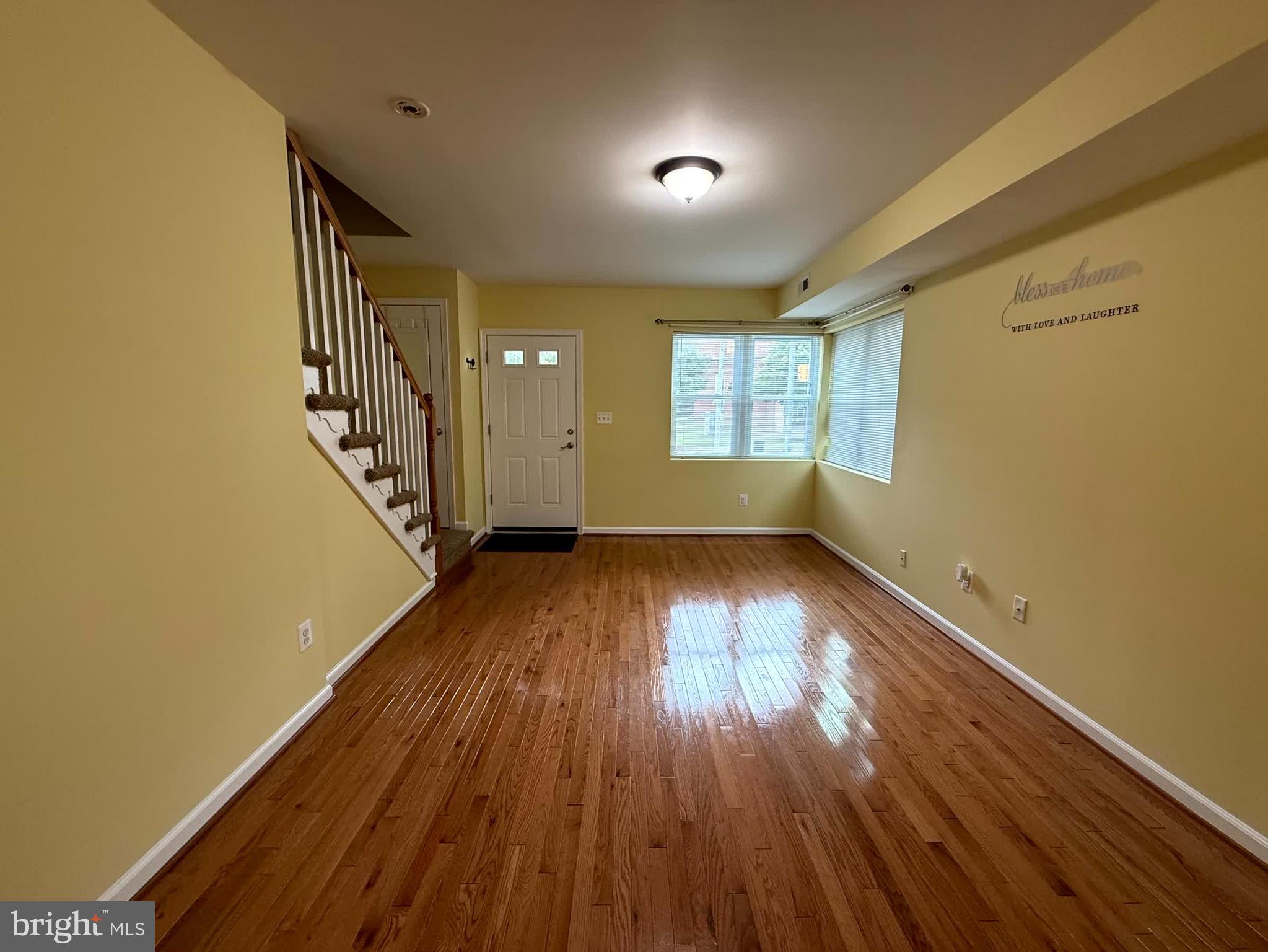 HAMILTON HILLS - Residential