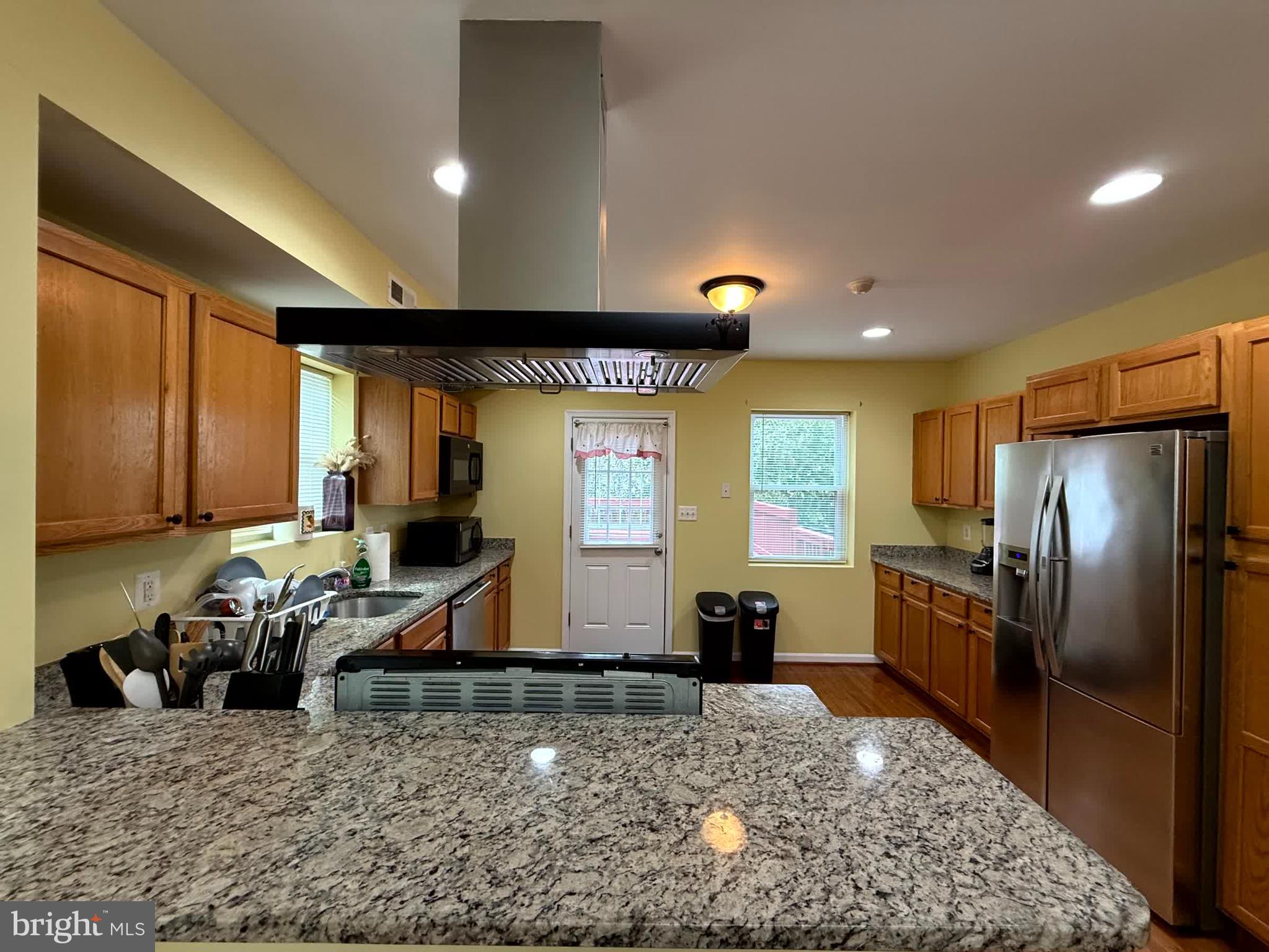 HAMILTON HILLS - Residential