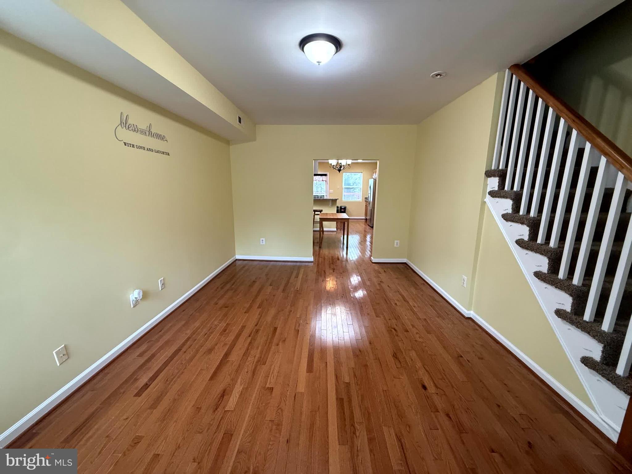 HAMILTON HILLS - Residential