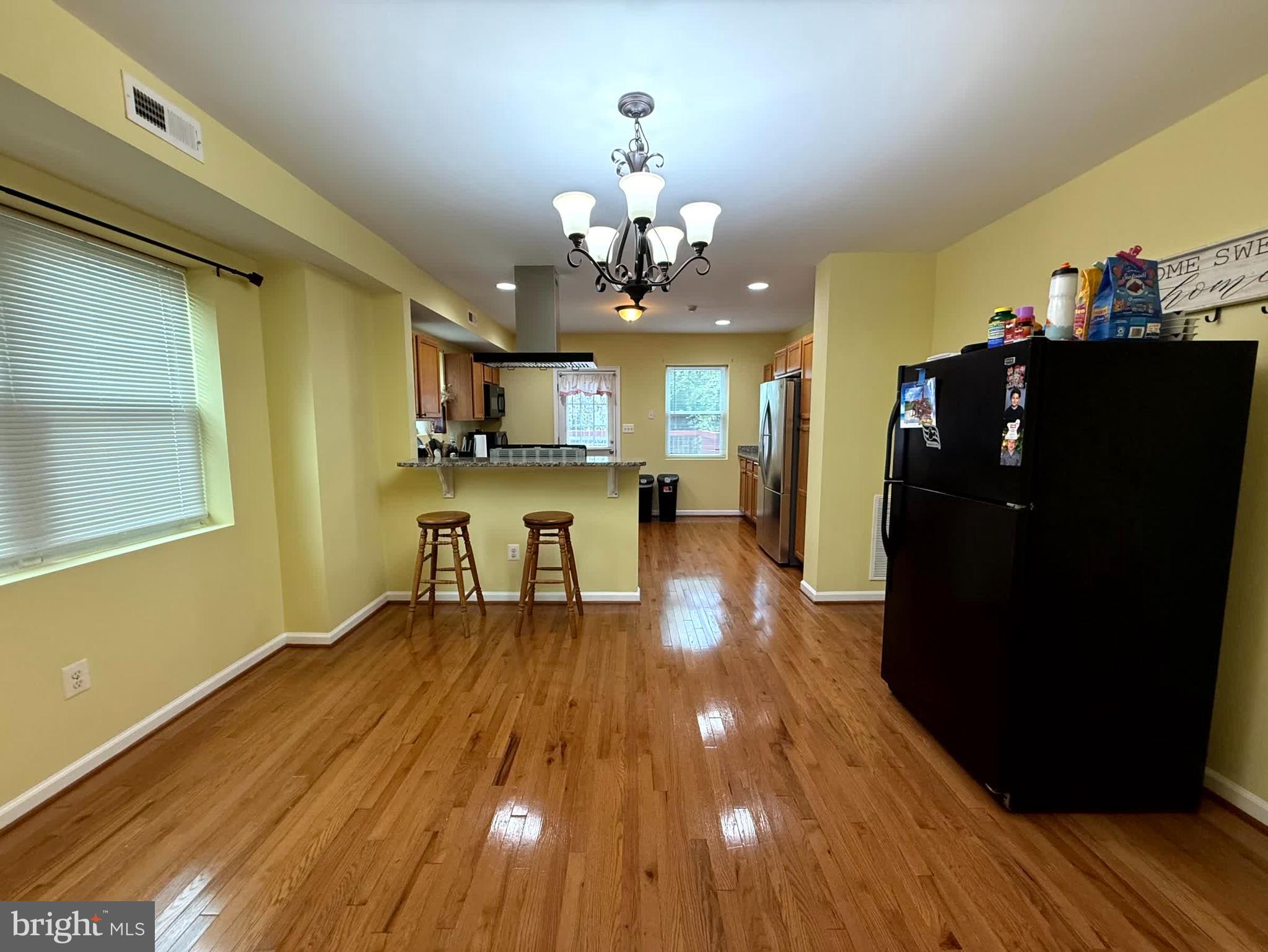 HAMILTON HILLS - Residential