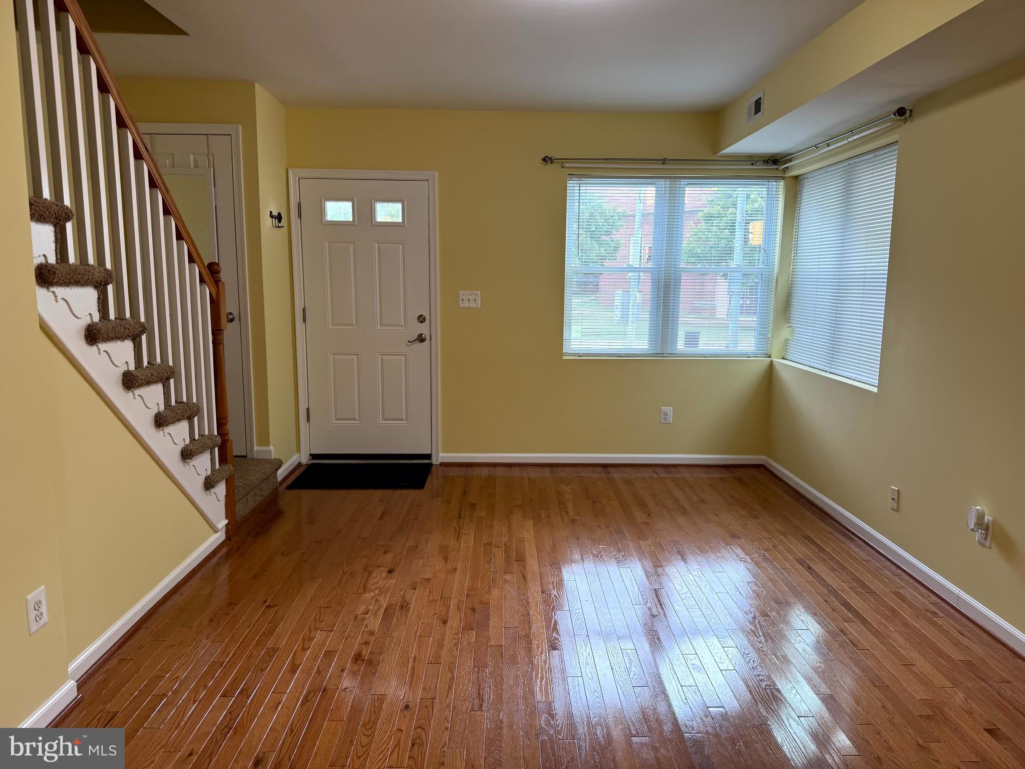 HAMILTON HILLS - Residential