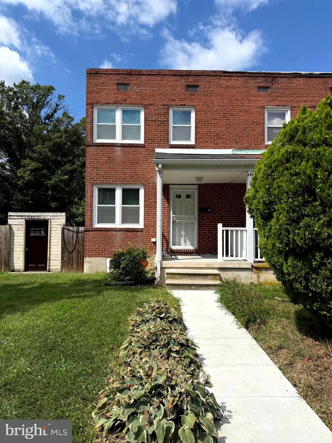 HAMILTON HILLS - Residential