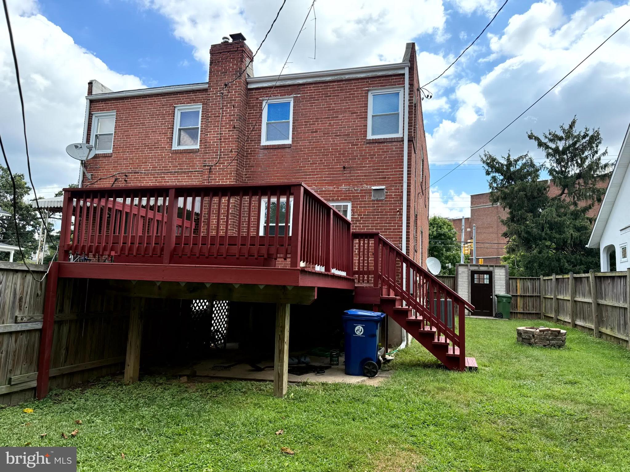 HAMILTON HILLS - Residential
