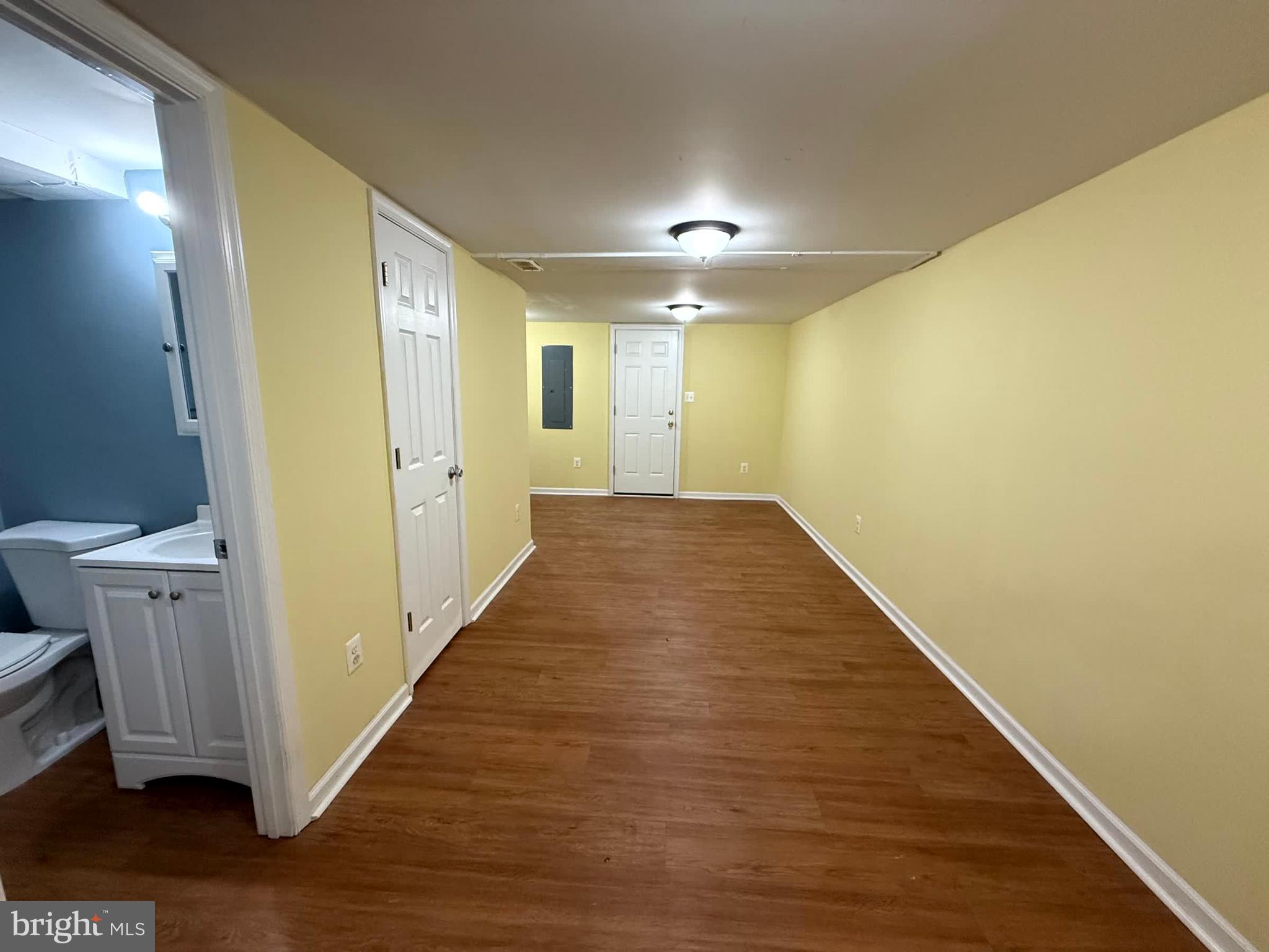 HAMILTON HILLS - Residential
