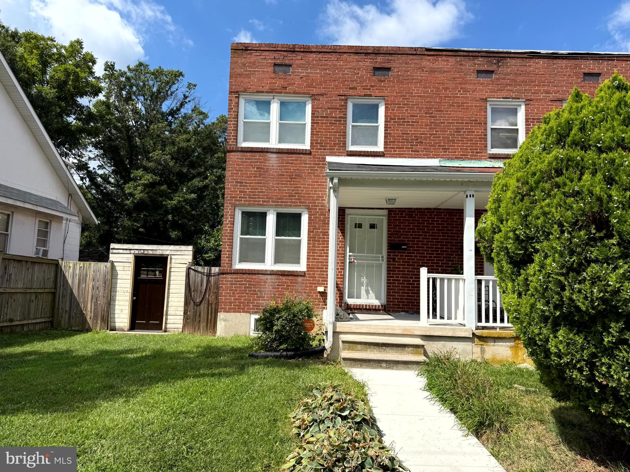 HAMILTON HILLS - Residential