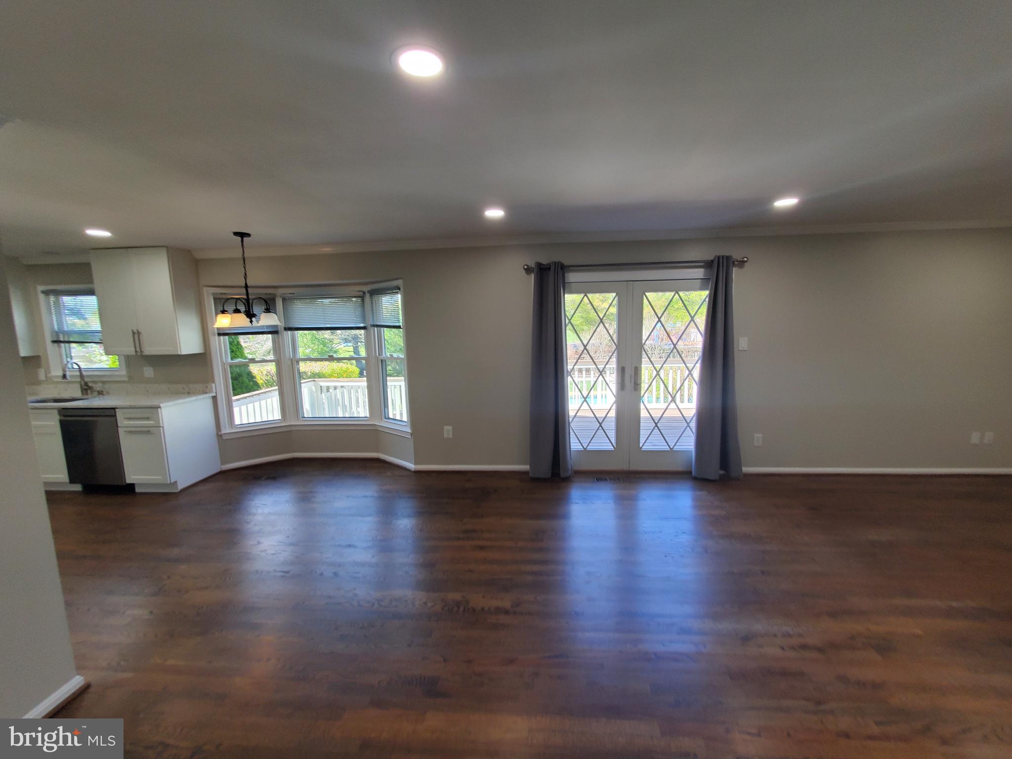 FOX MILL ESTATES - Residential Lease