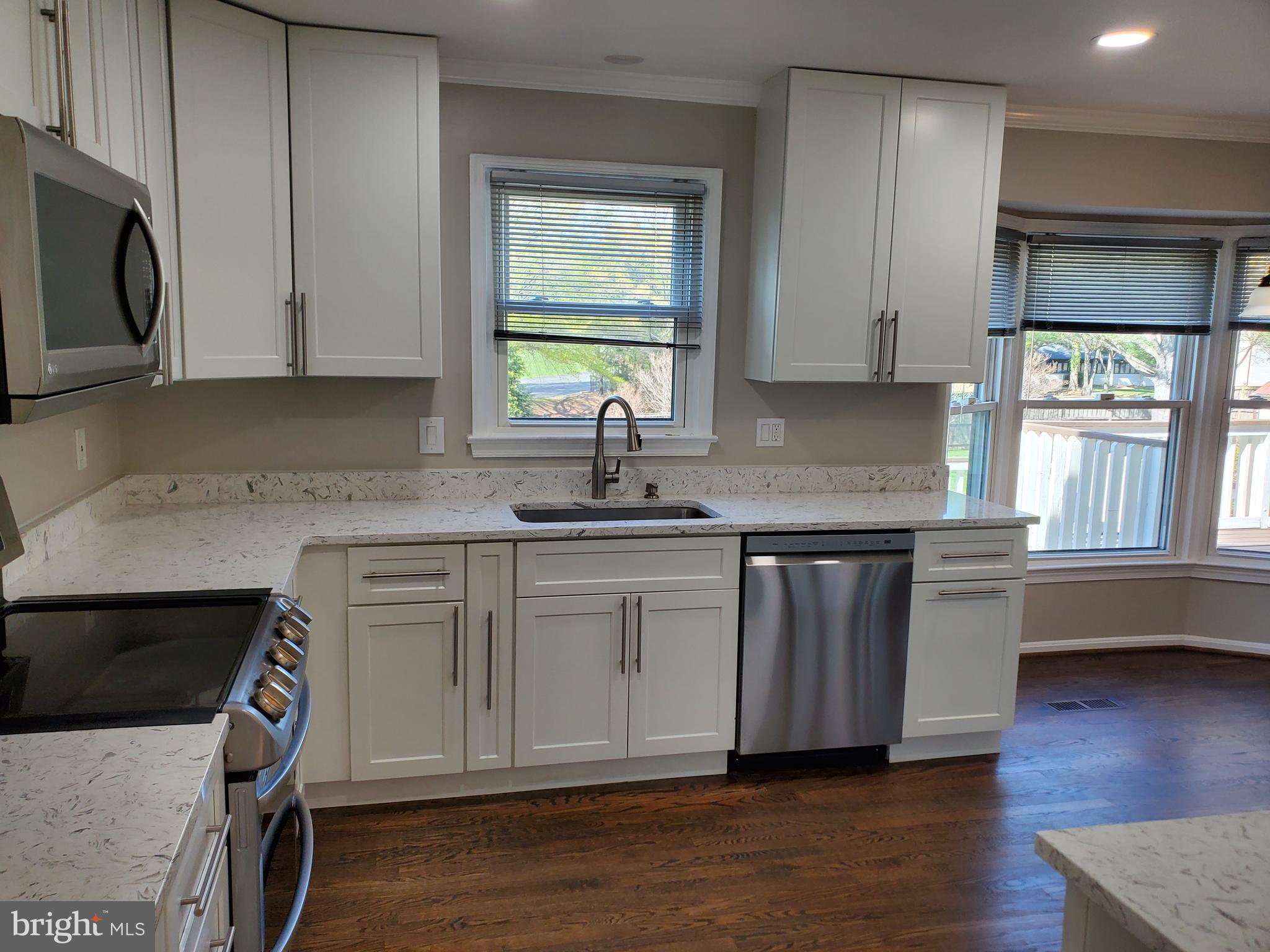 FOX MILL ESTATES - Residential Lease