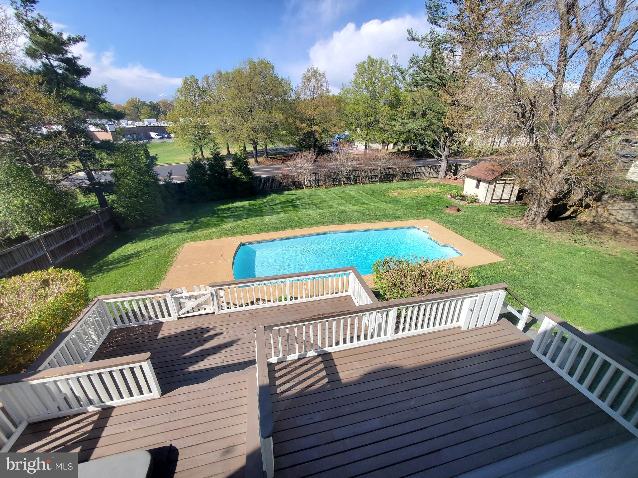 FOX MILL ESTATES - Residential Lease