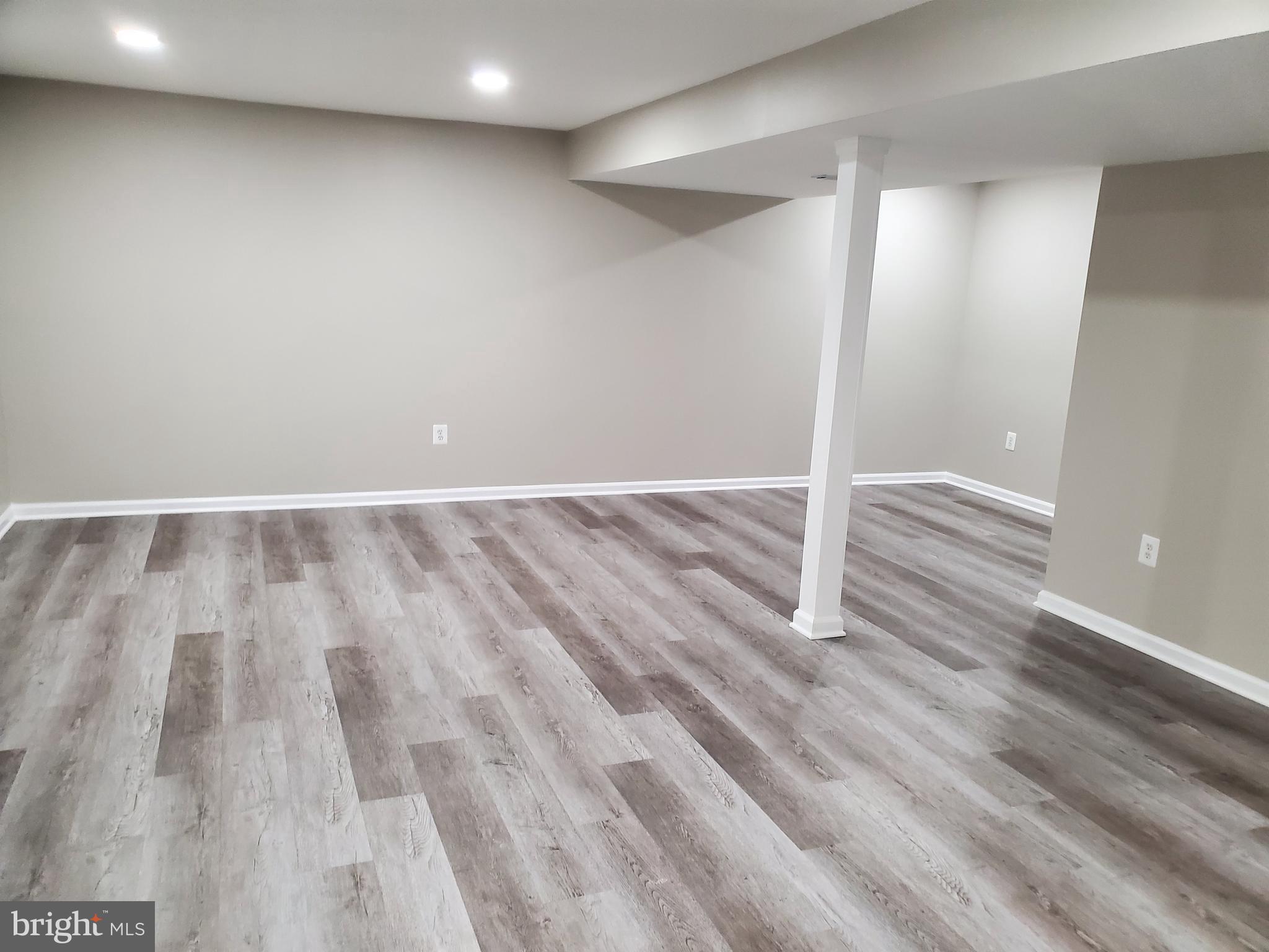 FOX MILL ESTATES - Residential Lease