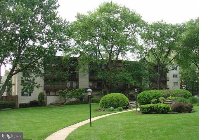 Now available September 1st. Spacious 2 BR/1 BA apartment with a large balcony overlooking pool and common area. Close to Montgomery Mall, cinemas, public transportation, 495, 270 and shopping. Pets under #25 OK with pet deposit of $500. Utilities and basic cable are included in the price. Application fee is $40 per adult. One covered parking is included. Plenty of surface parking with a permit. Long term lease is welcomed. Available October 1st.