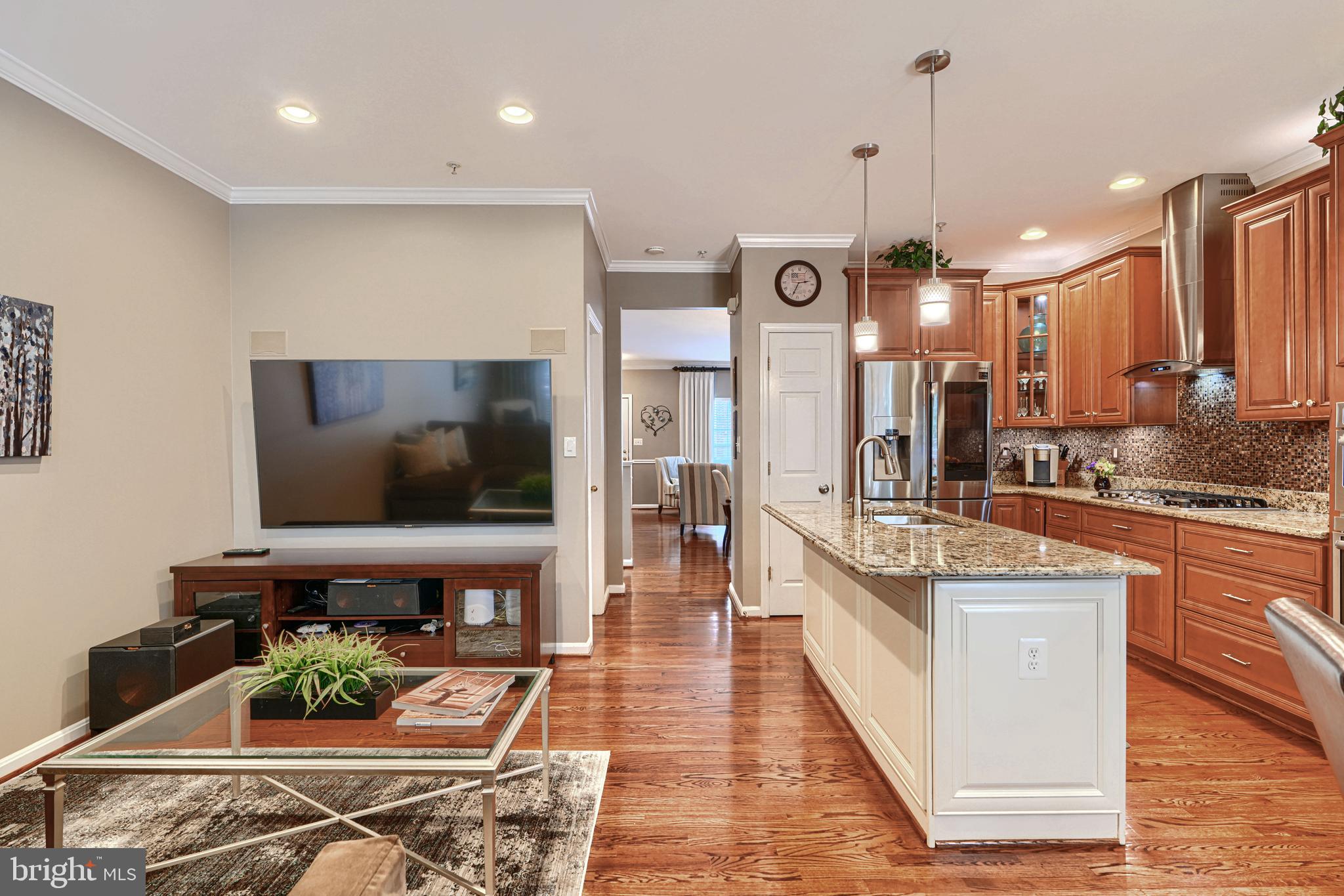 RUSSETT - Residential