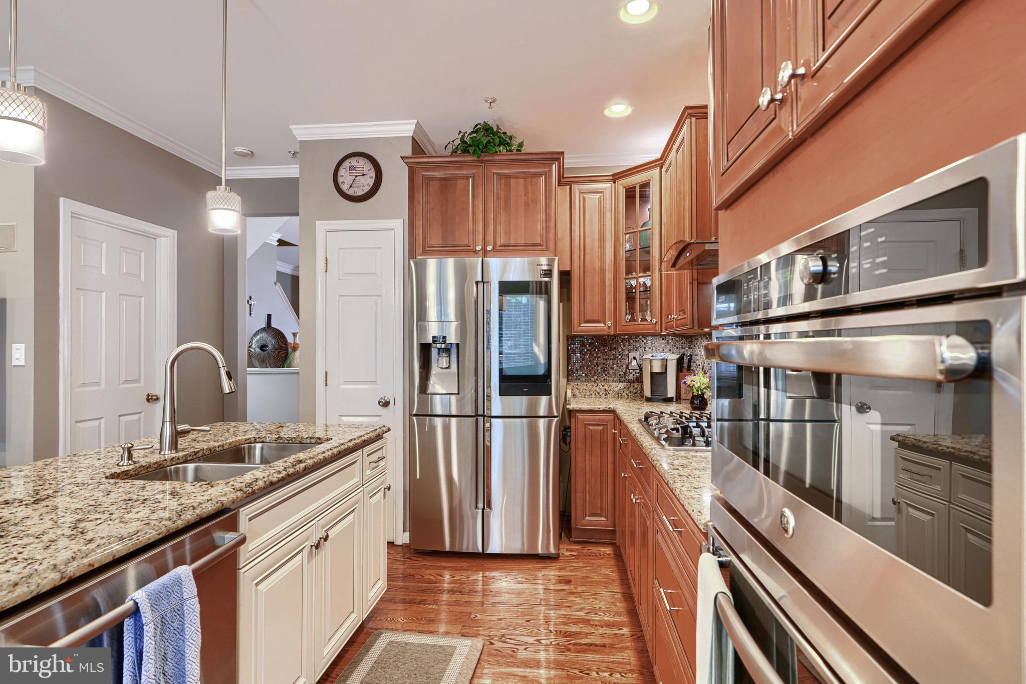 RUSSETT - Residential