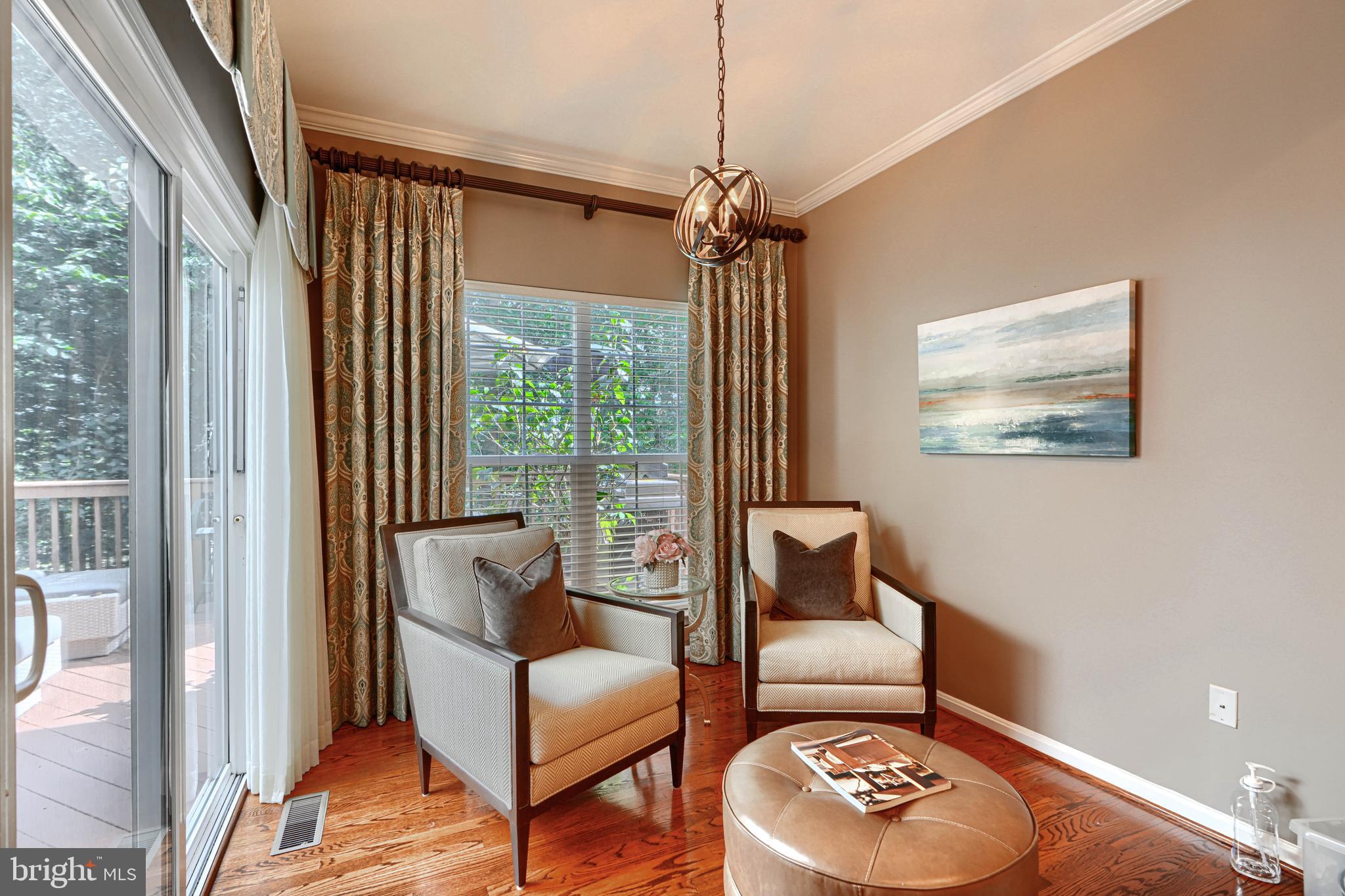 RUSSETT - Residential