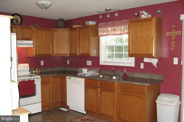 ELIZABETH STATION - Residential