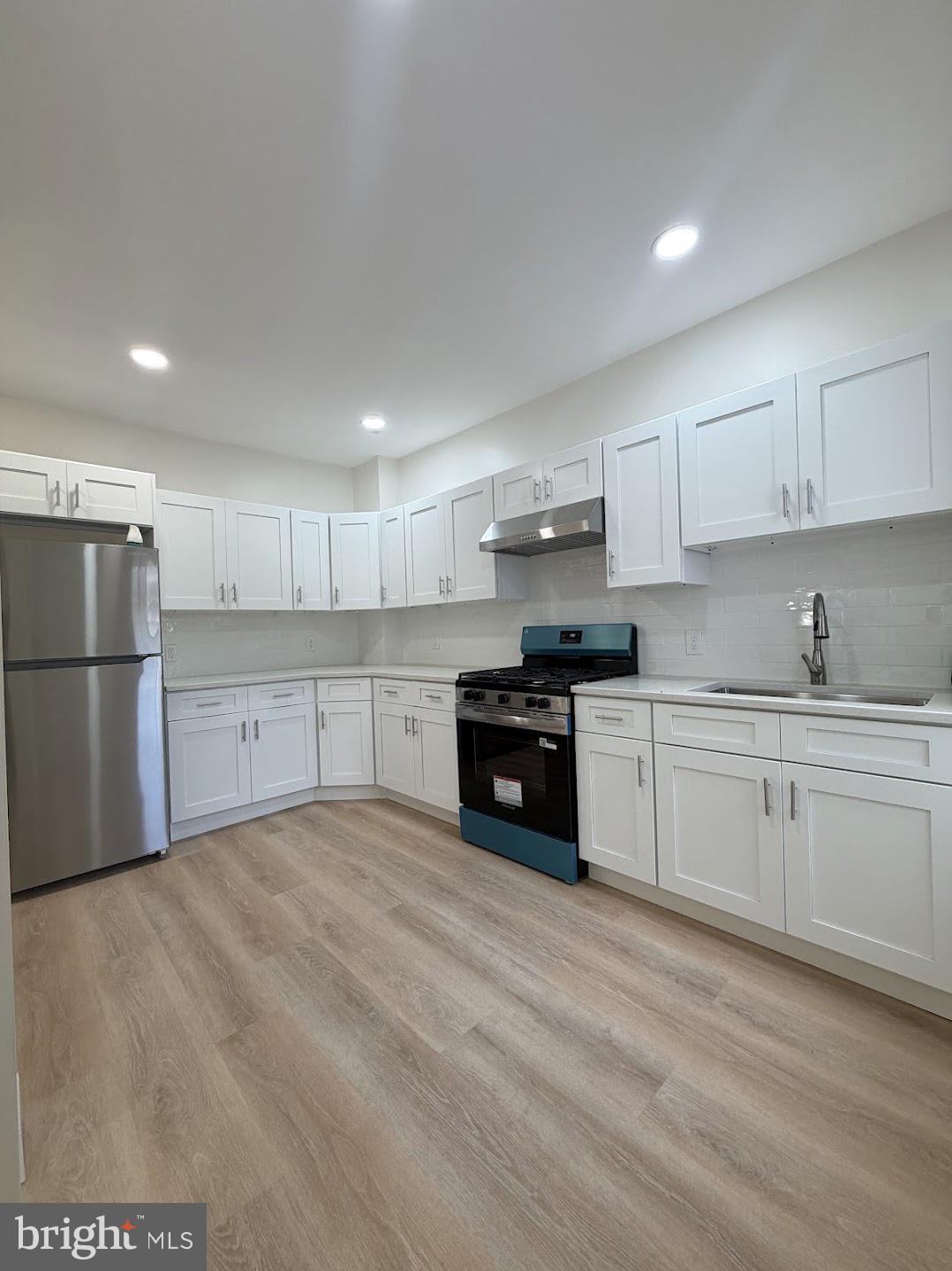 1722 PERKIOMEN AVENUE 2
