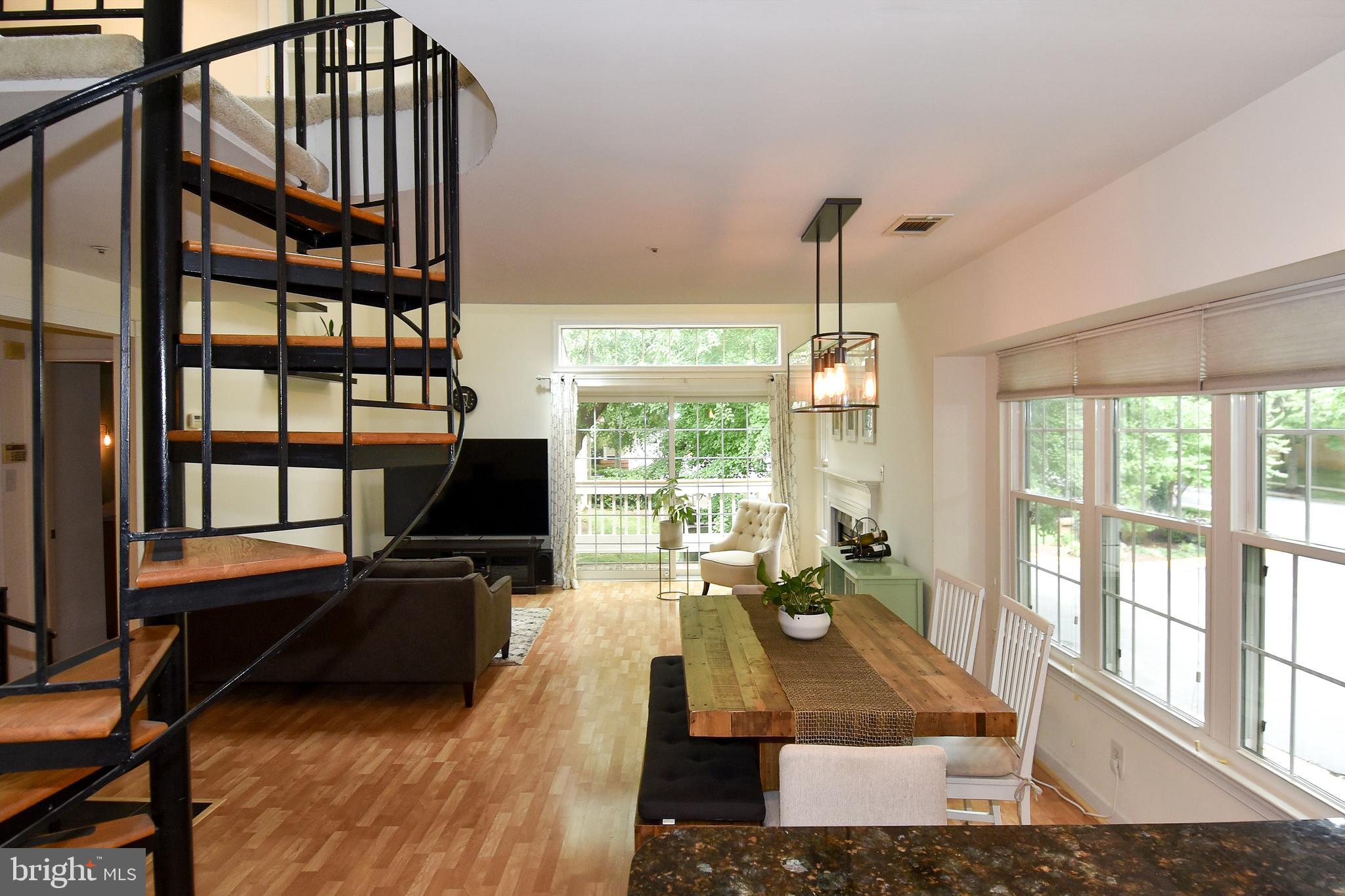 BENTLEY PLACE - Residential