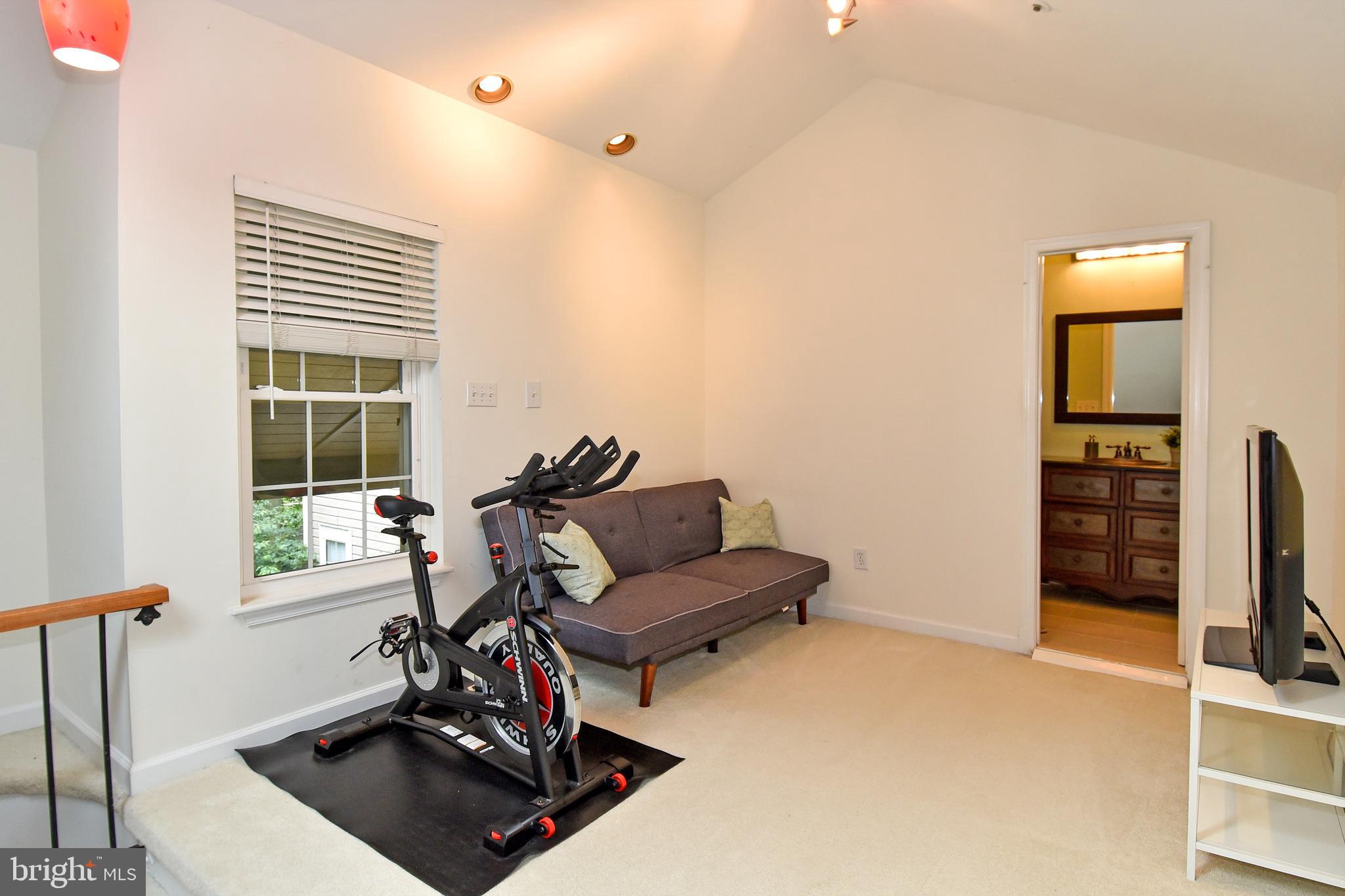 BENTLEY PLACE - Residential