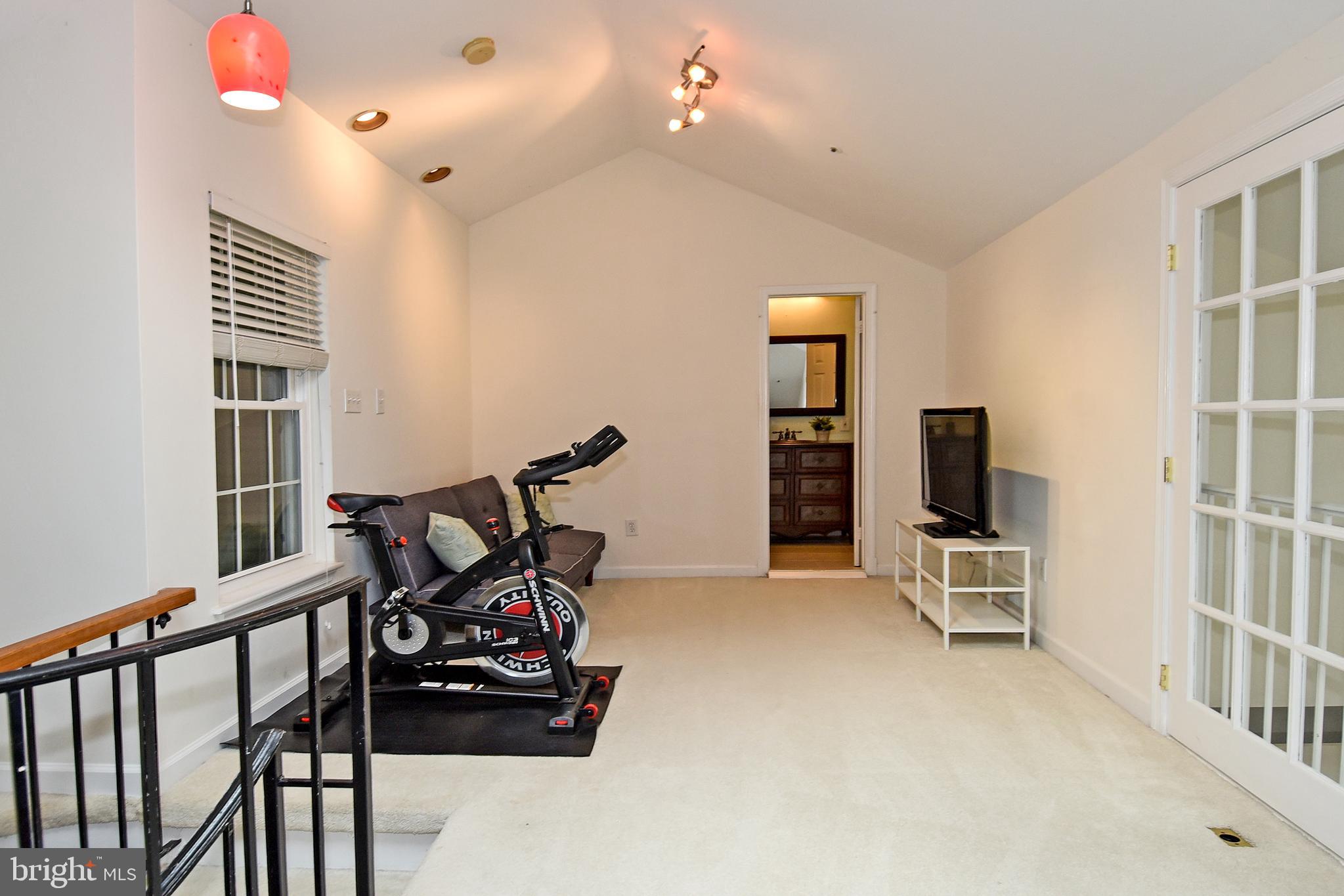 BENTLEY PLACE - Residential