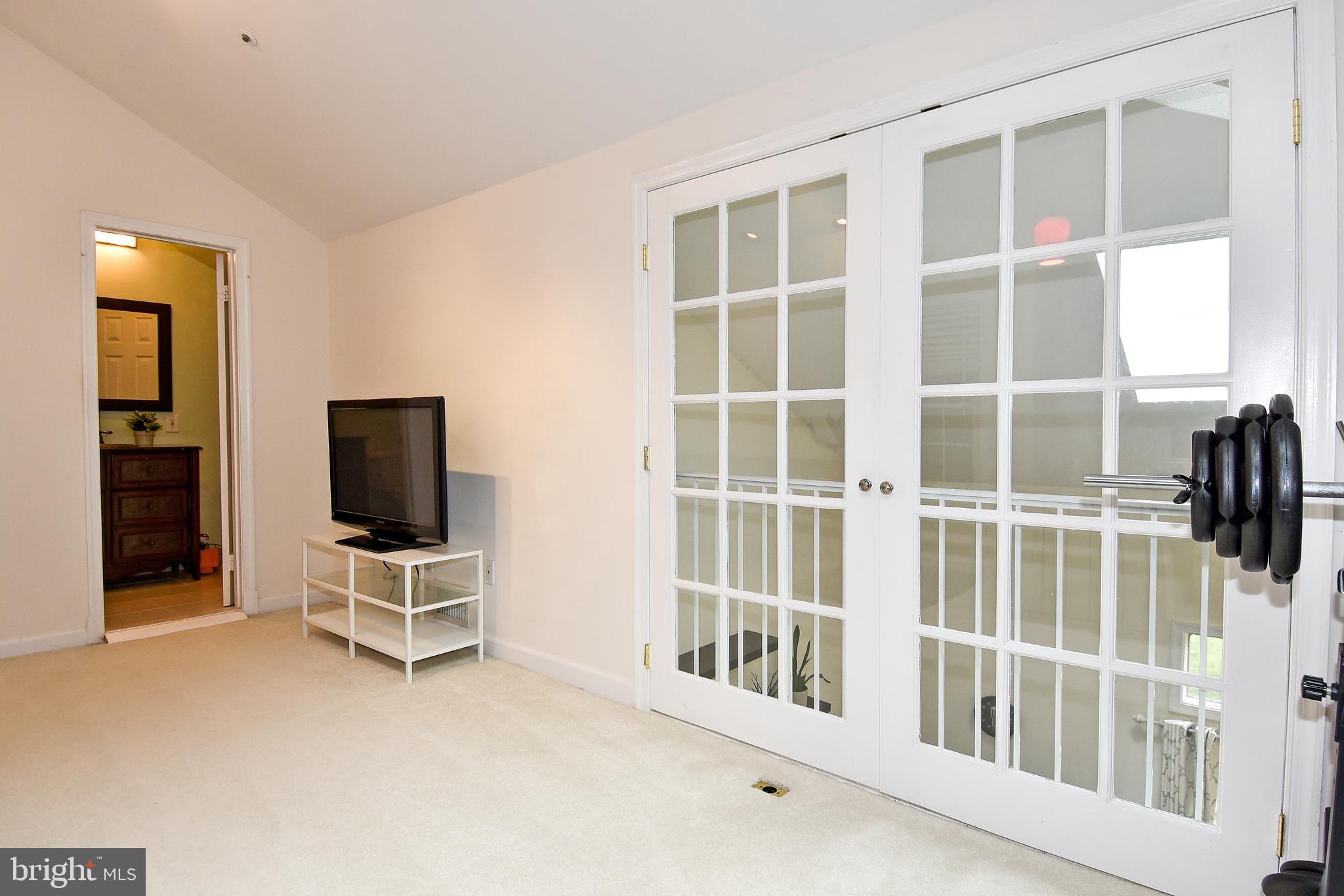 BENTLEY PLACE - Residential