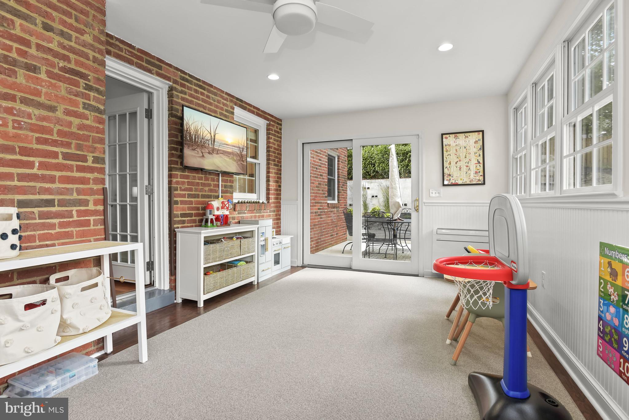 WOODMOOR - Residential