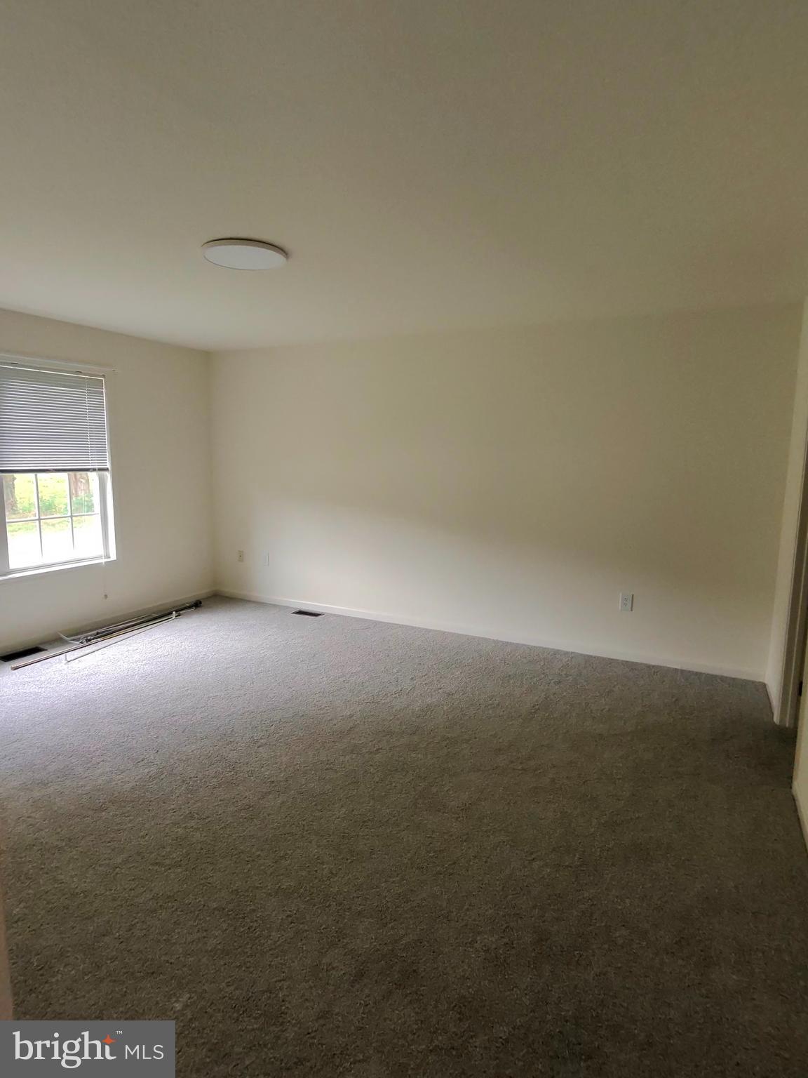 KINGS CREST - Residential Lease