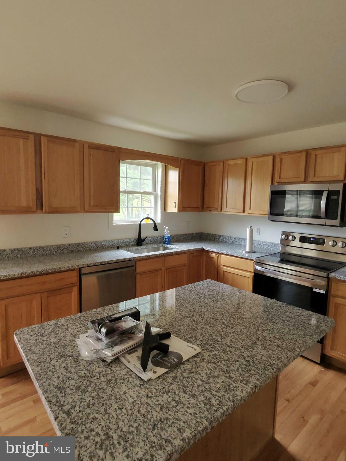 KINGS CREST - Residential Lease