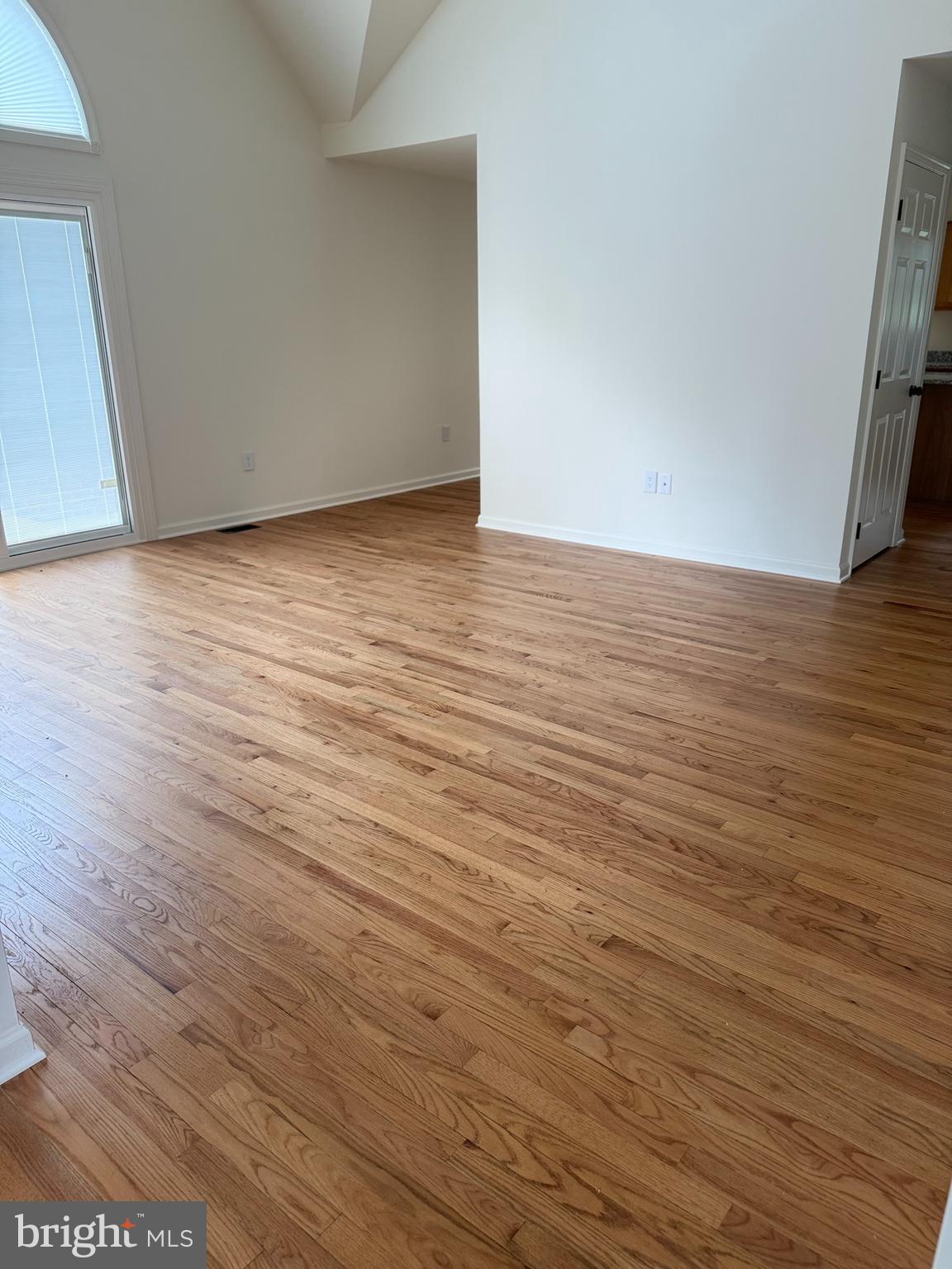 KINGS CREST - Residential Lease