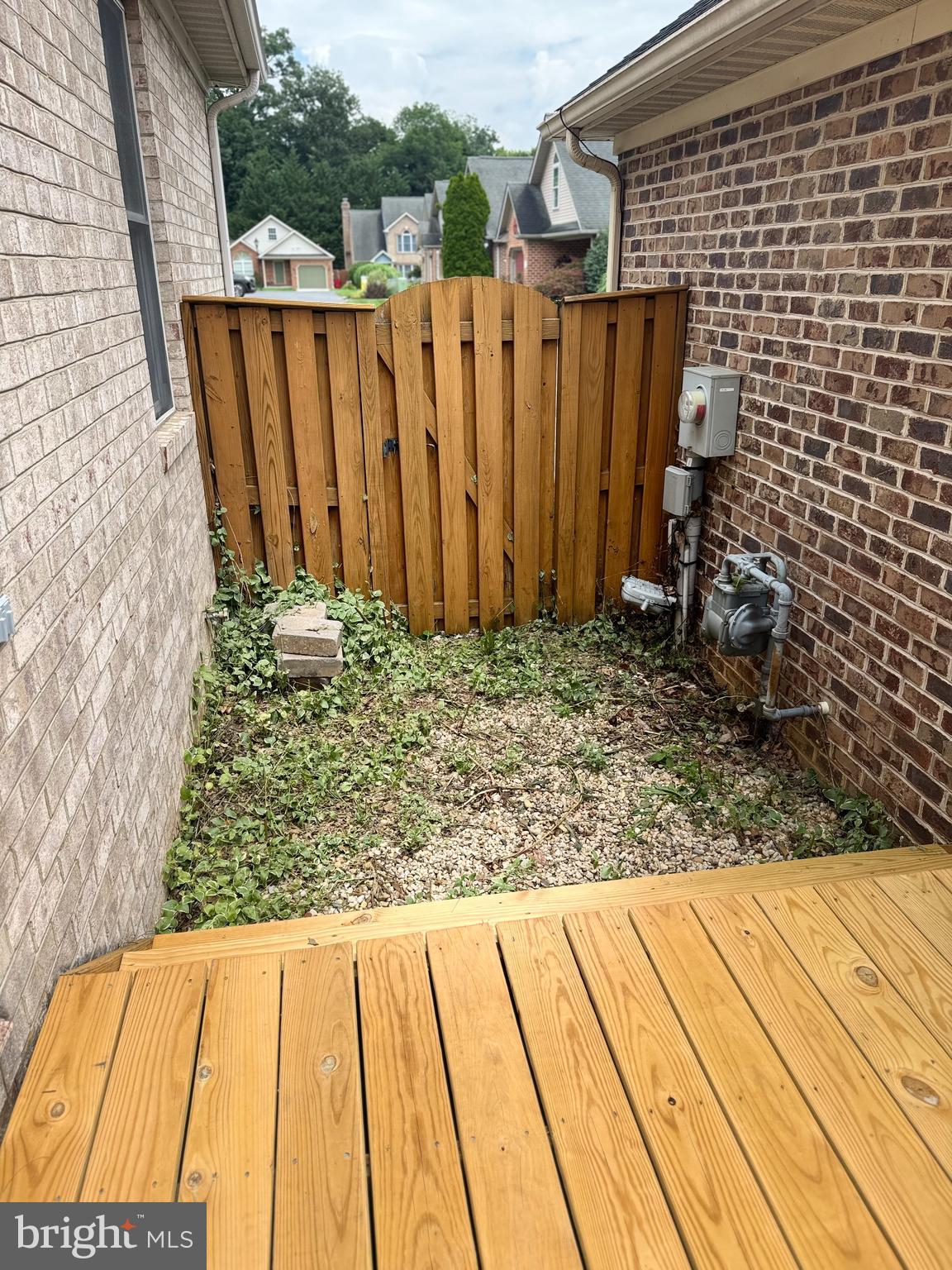 KINGS CREST - Residential Lease