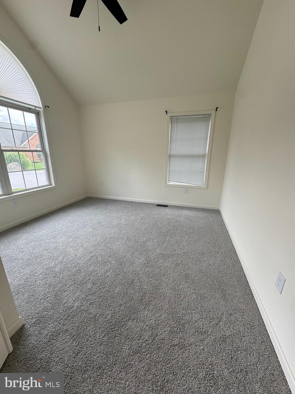 KINGS CREST - Residential Lease