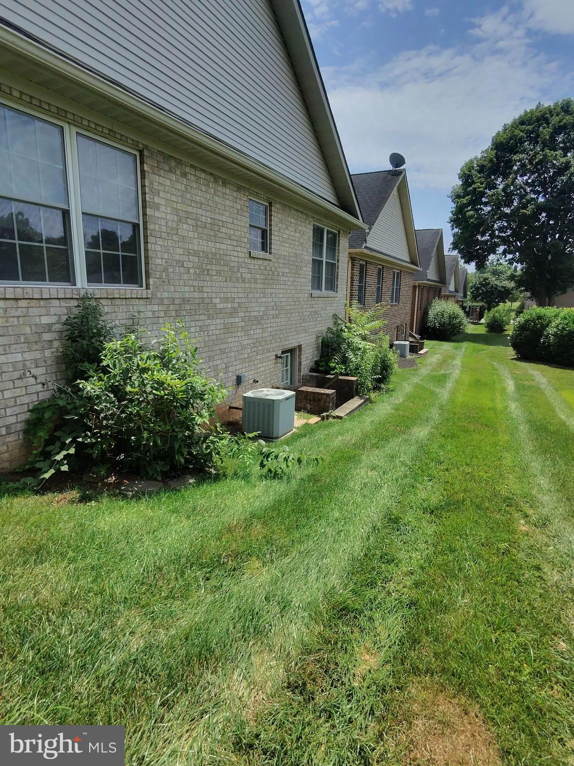 KINGS CREST - Residential Lease