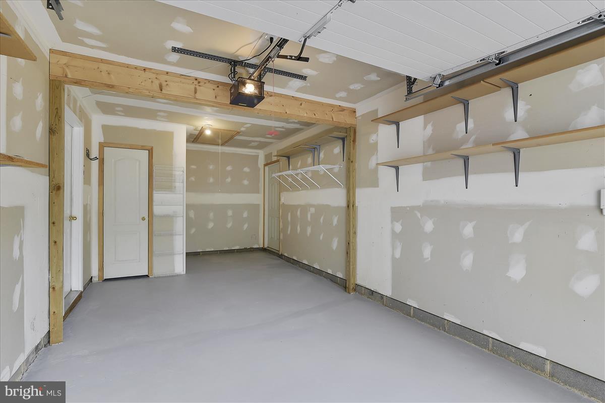 RIDGES AT ASHBURN - Residential